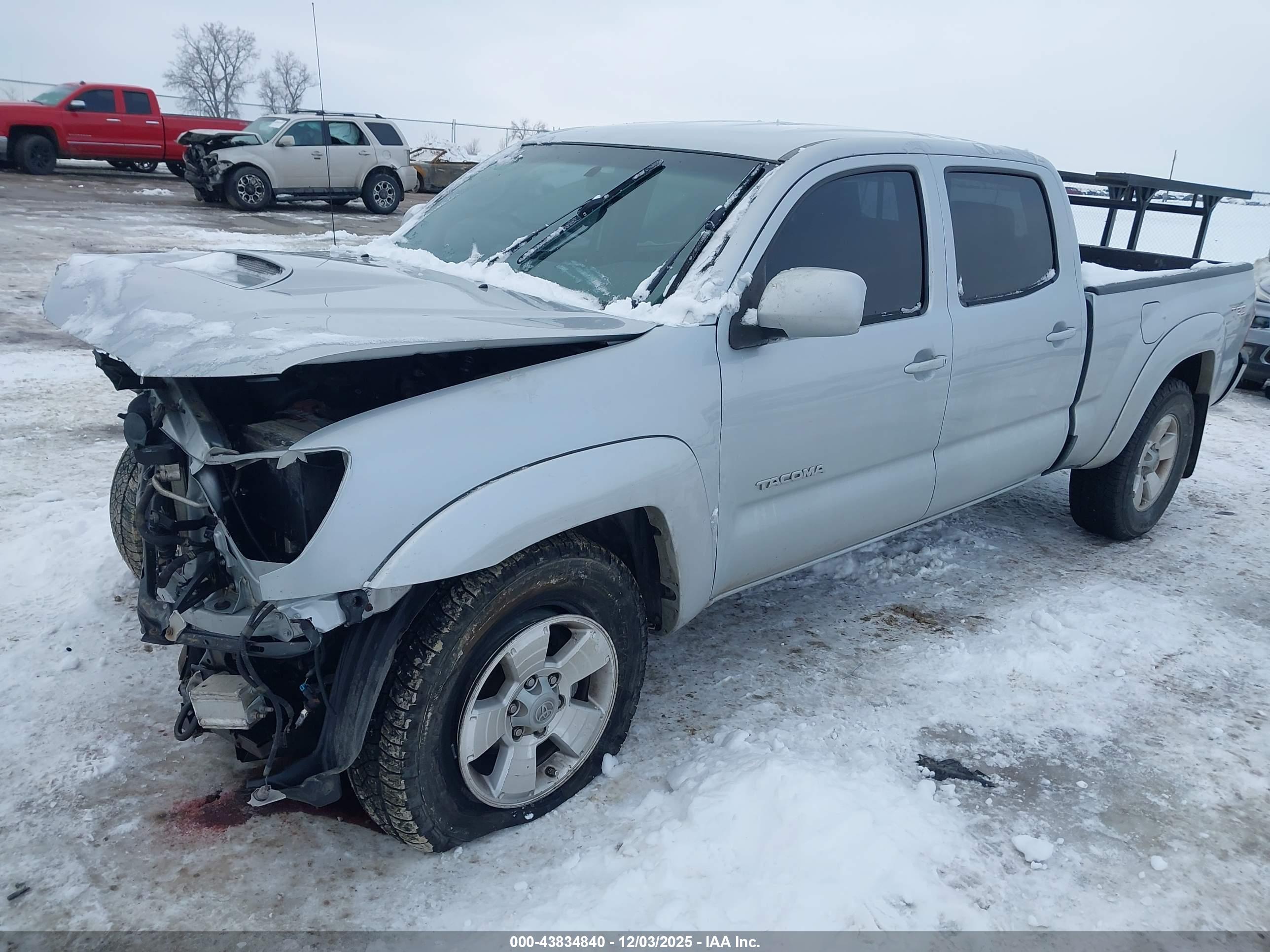 TOYOTA TACOMA image 2