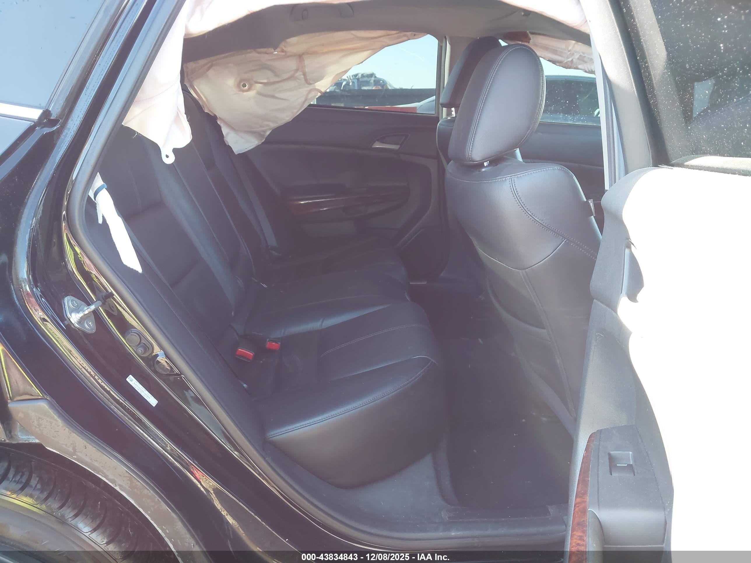 HONDA CROSSTOUR image 8