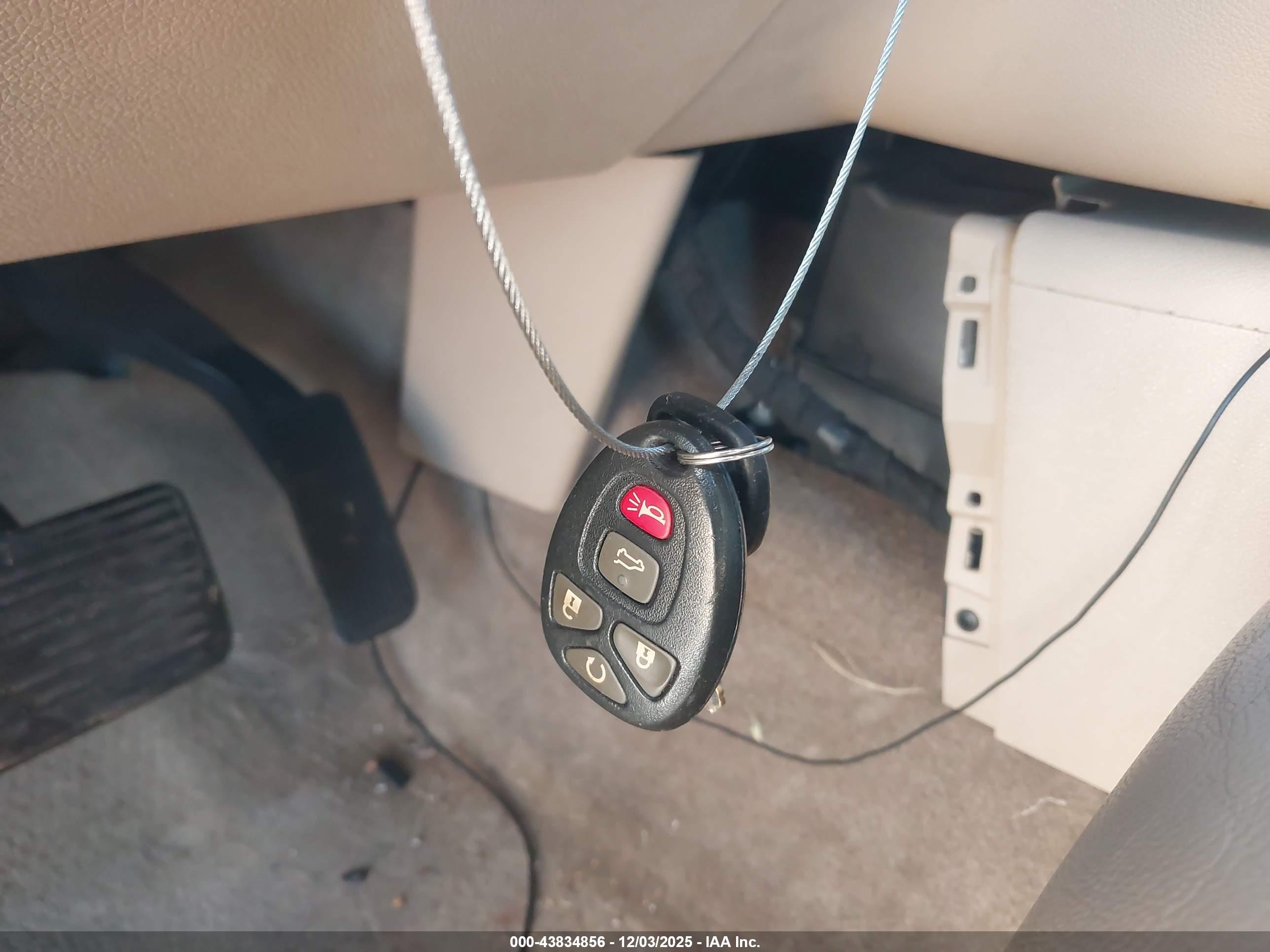 CHEVROLET TAHOE image 11