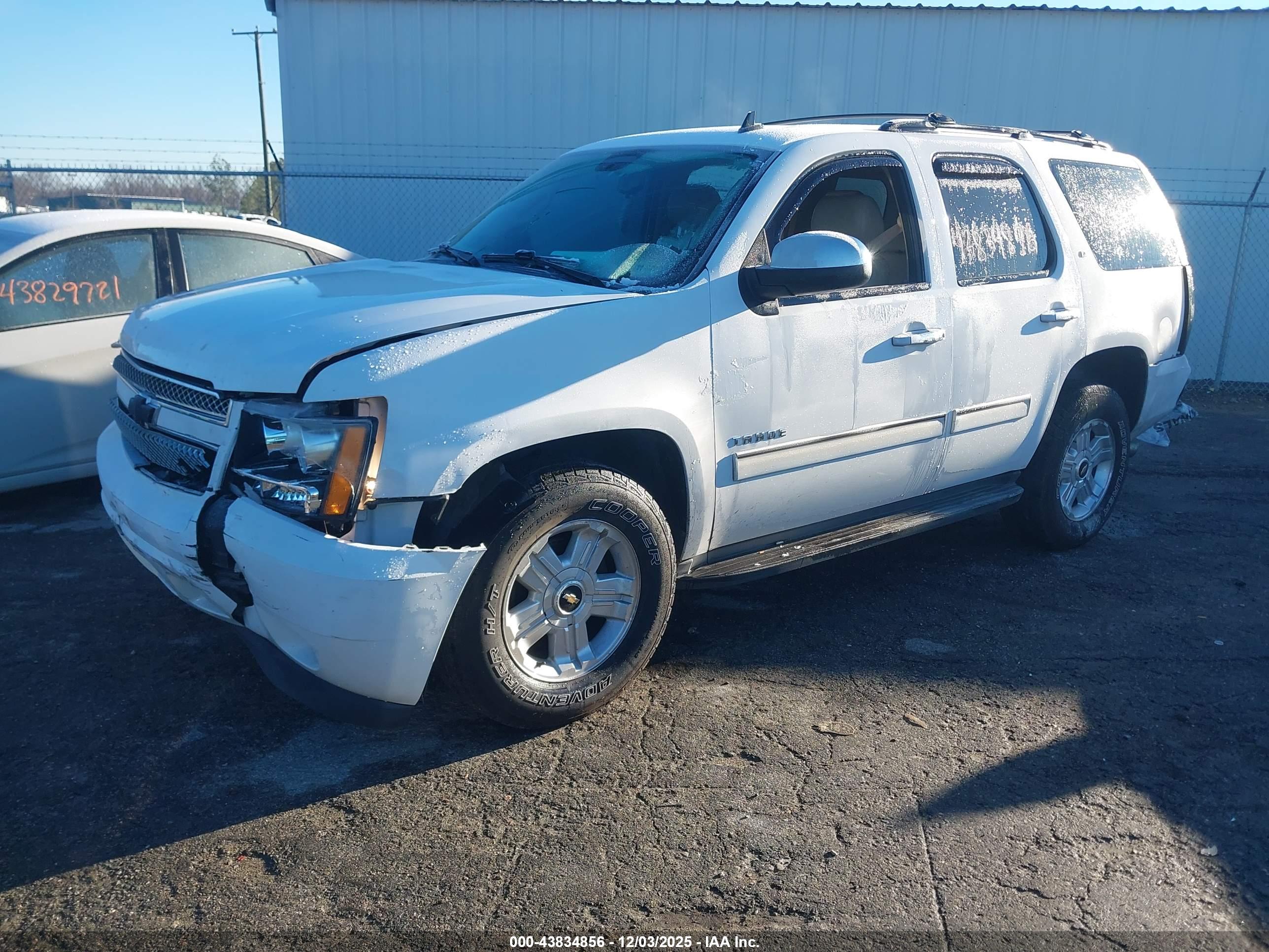 CHEVROLET TAHOE image 2