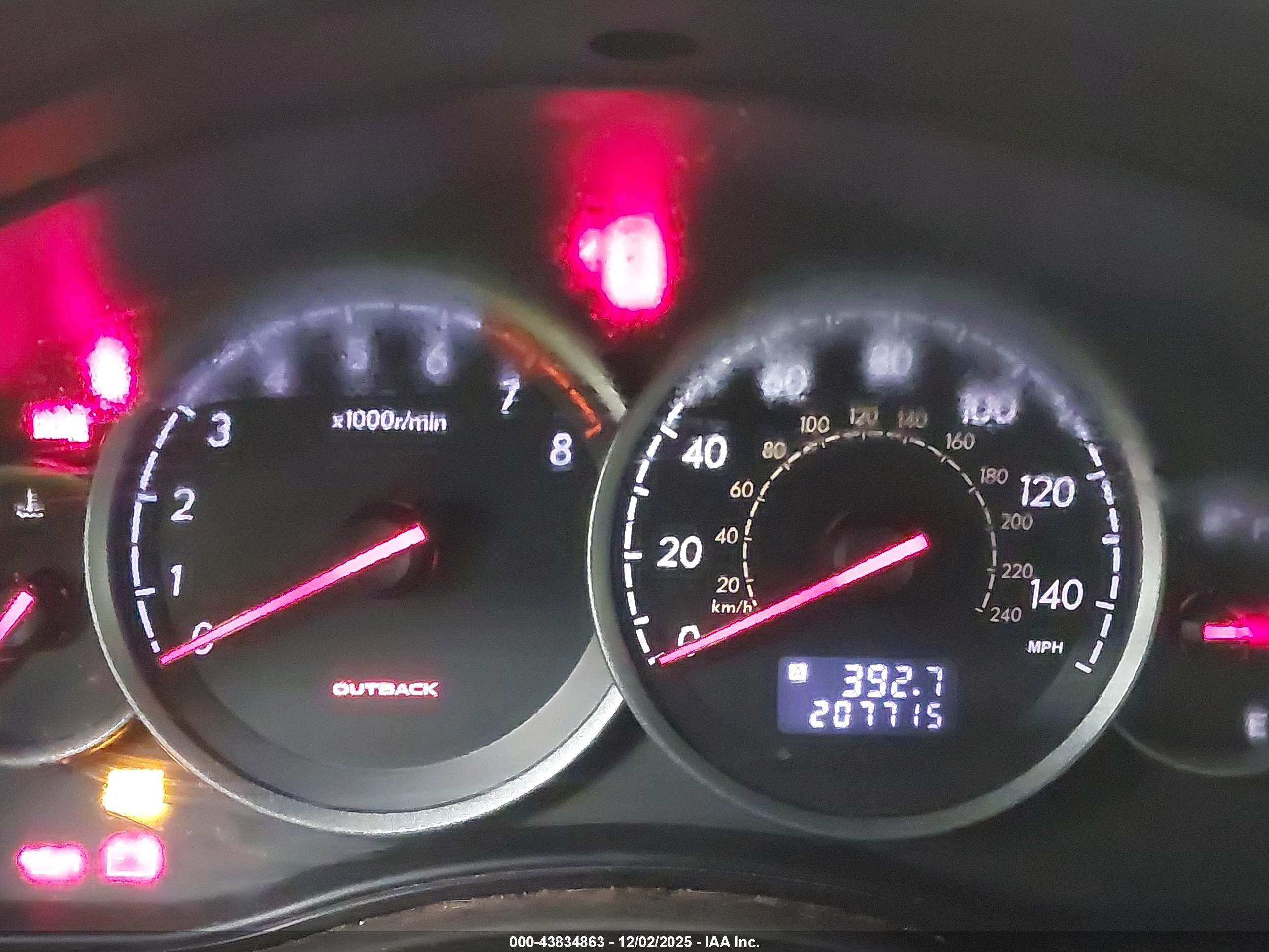 SUBARU OUTBACK image 7
