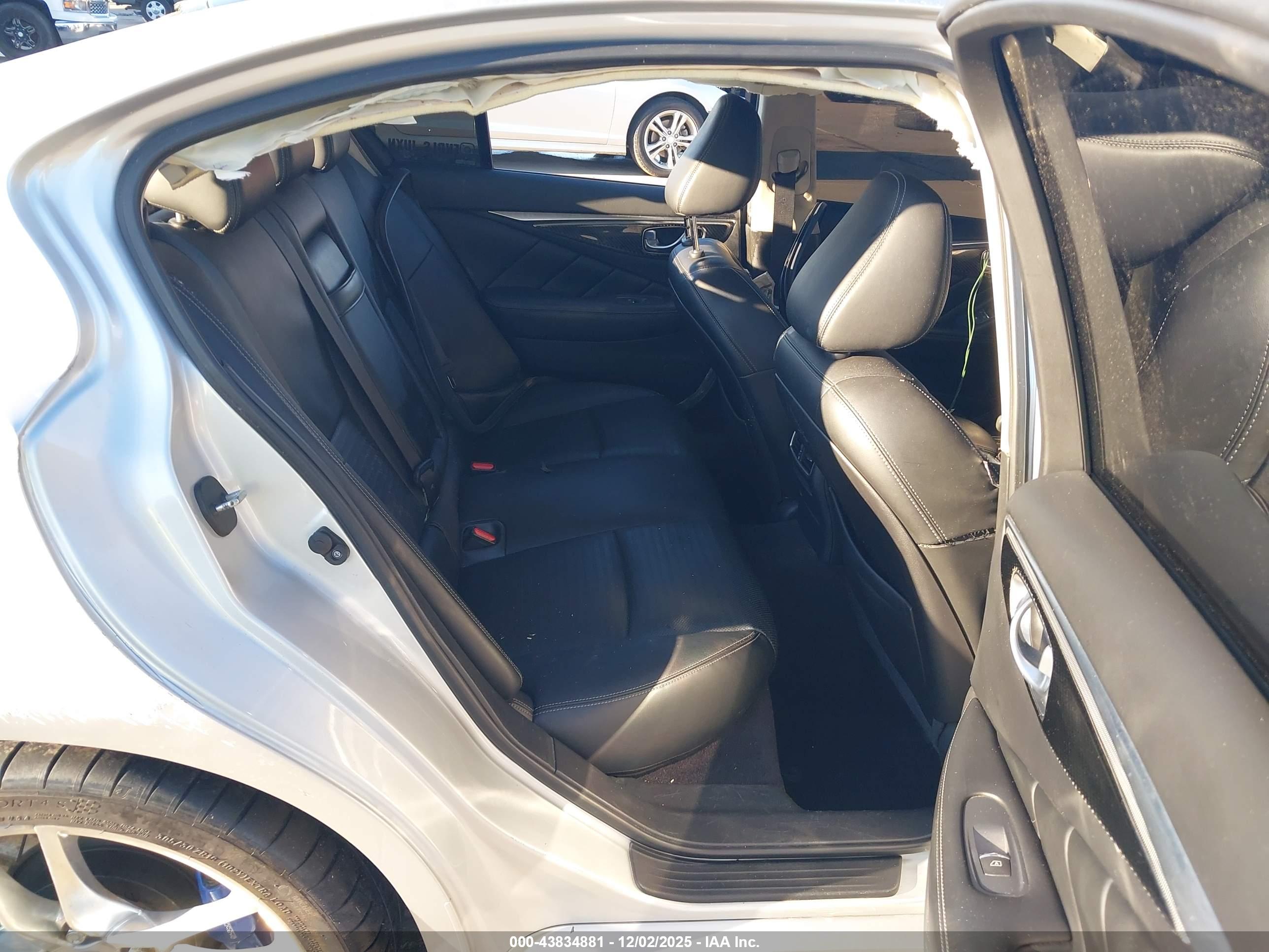 INFINITI Q50 image 8
