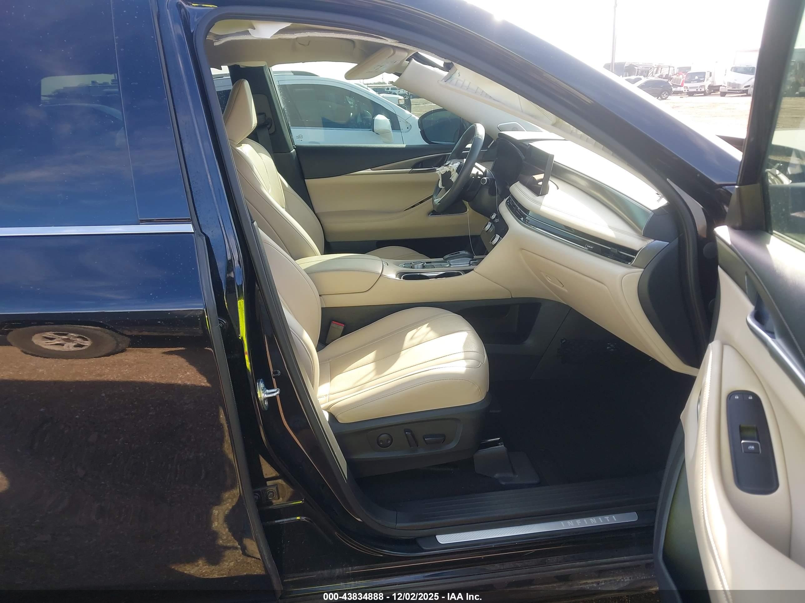 INFINITI QX60 image 5