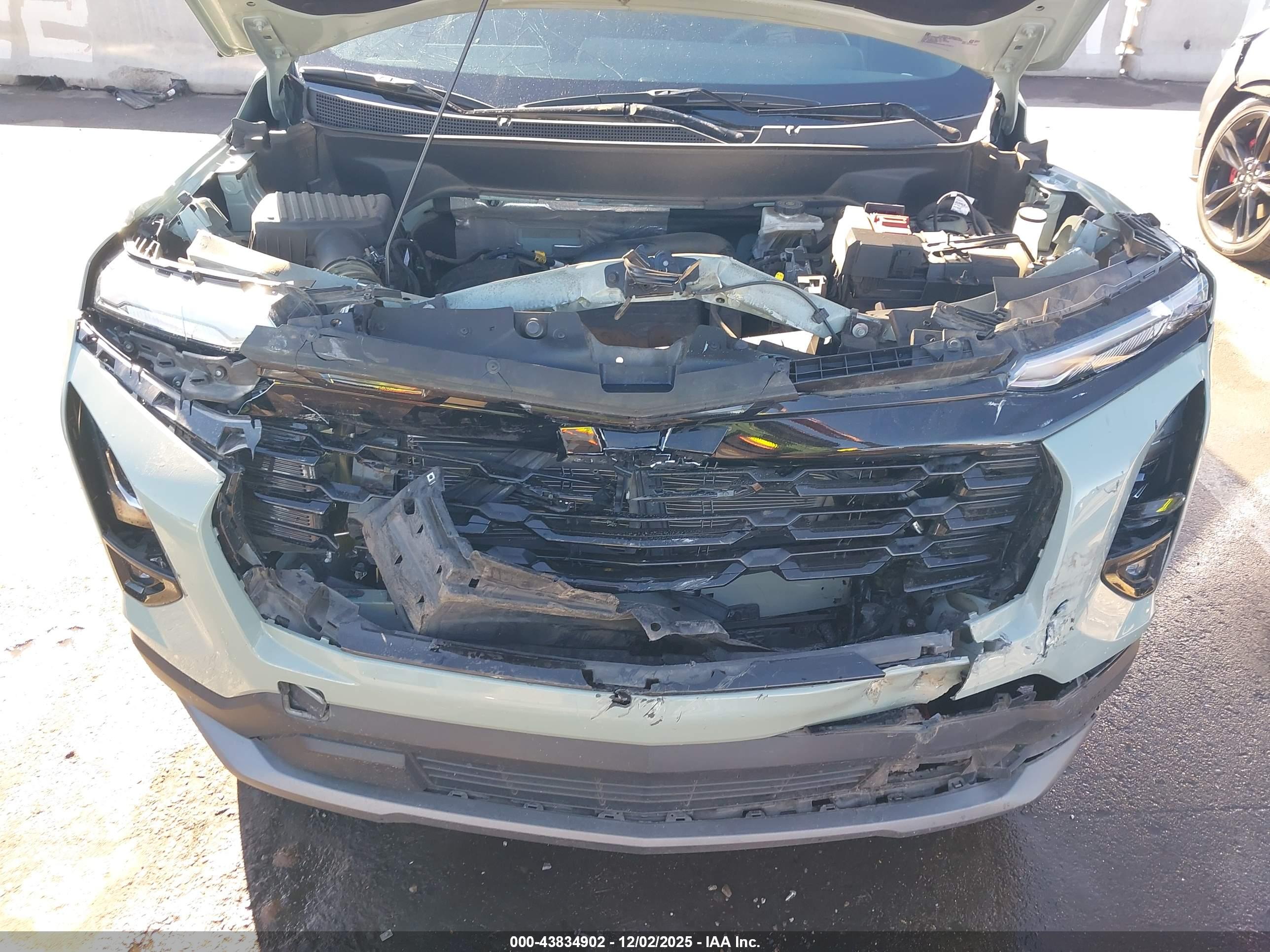 CHEVROLET EQUINOX image 10