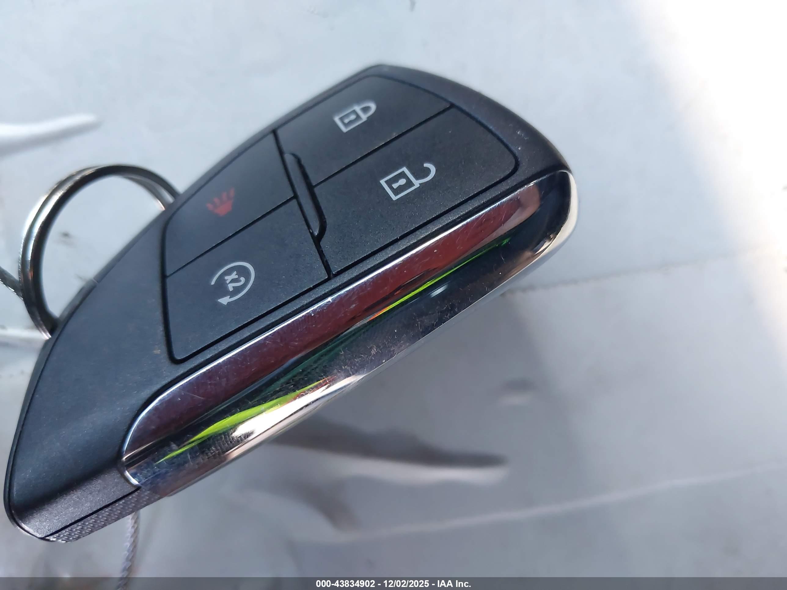 CHEVROLET EQUINOX image 11