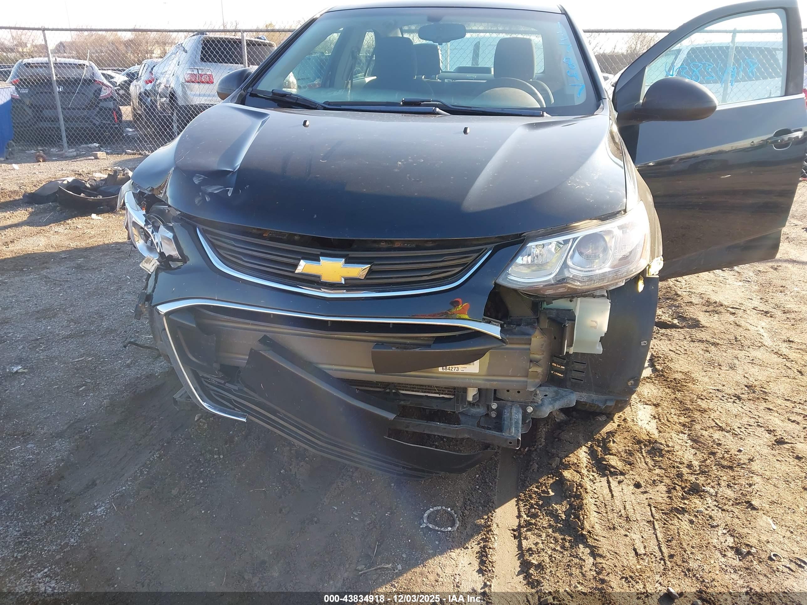 CHEVROLET SONIC image 6