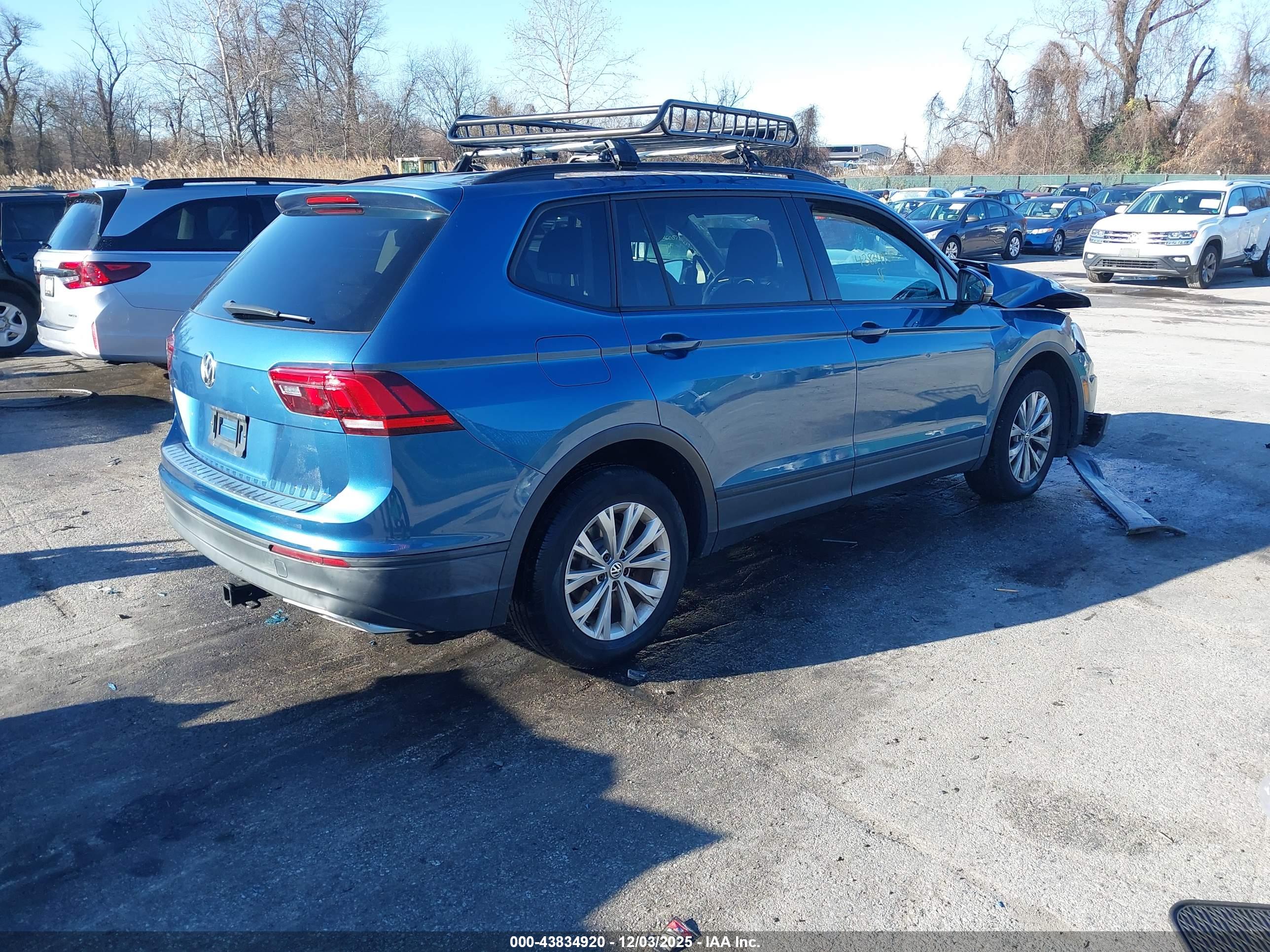 VOLKSWAGEN TIGUAN image 4