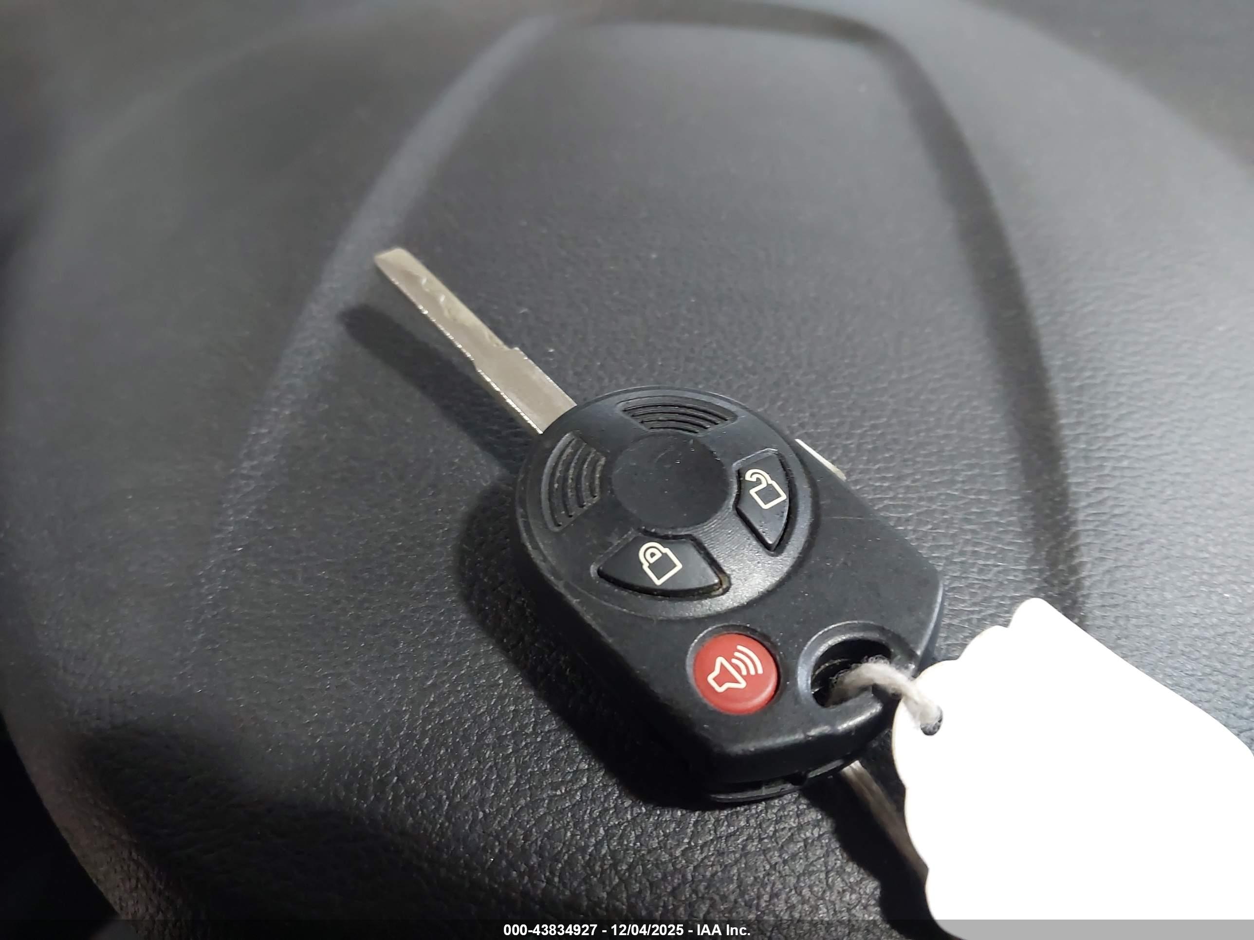 FORD ESCAPE image 11