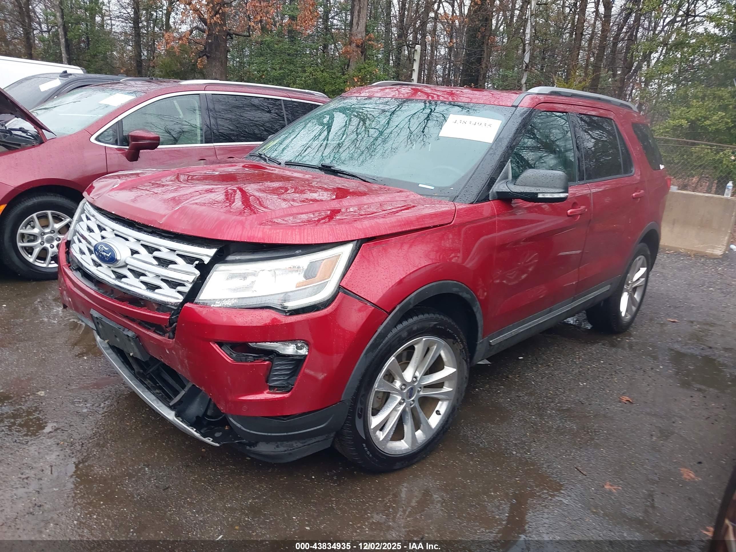 FORD EXPLORER image 2