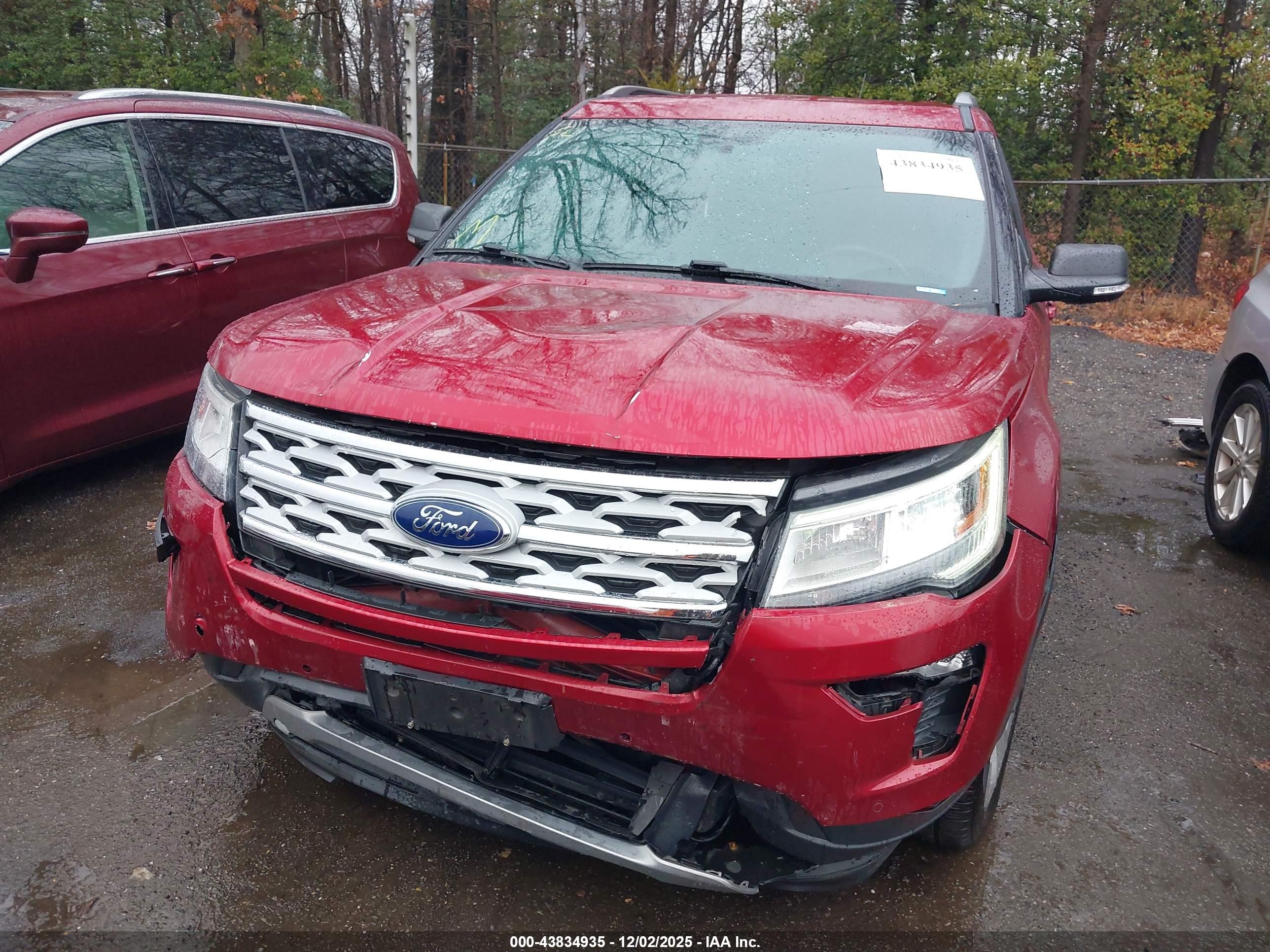FORD EXPLORER image 6