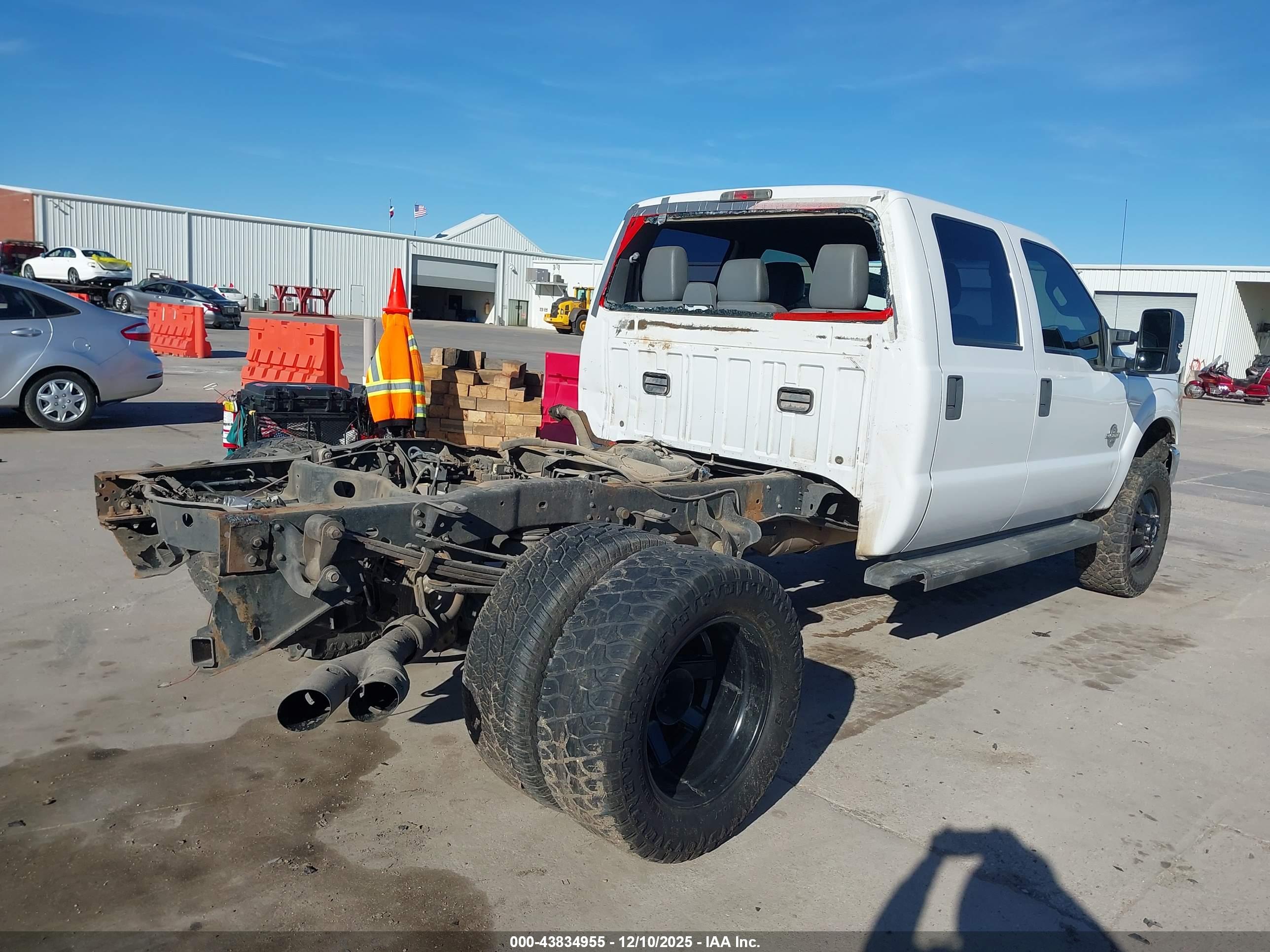 FORD F-350 image 4