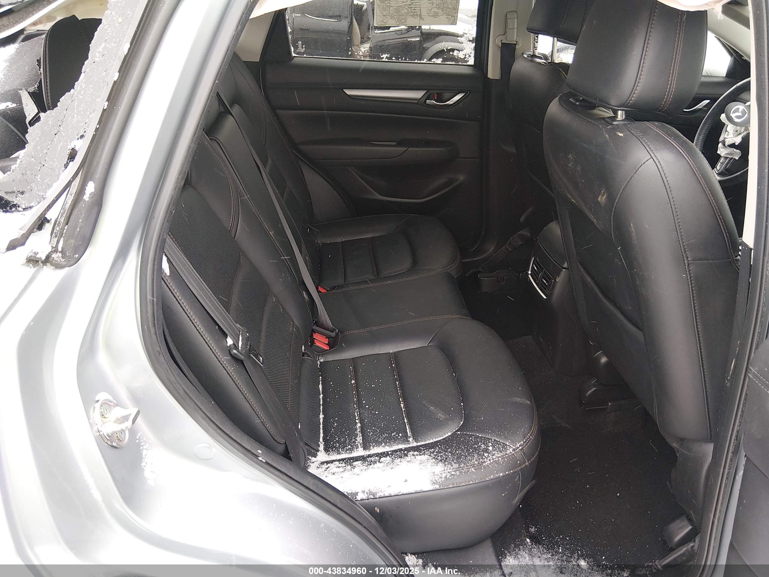 MAZDA CX-5 image 8