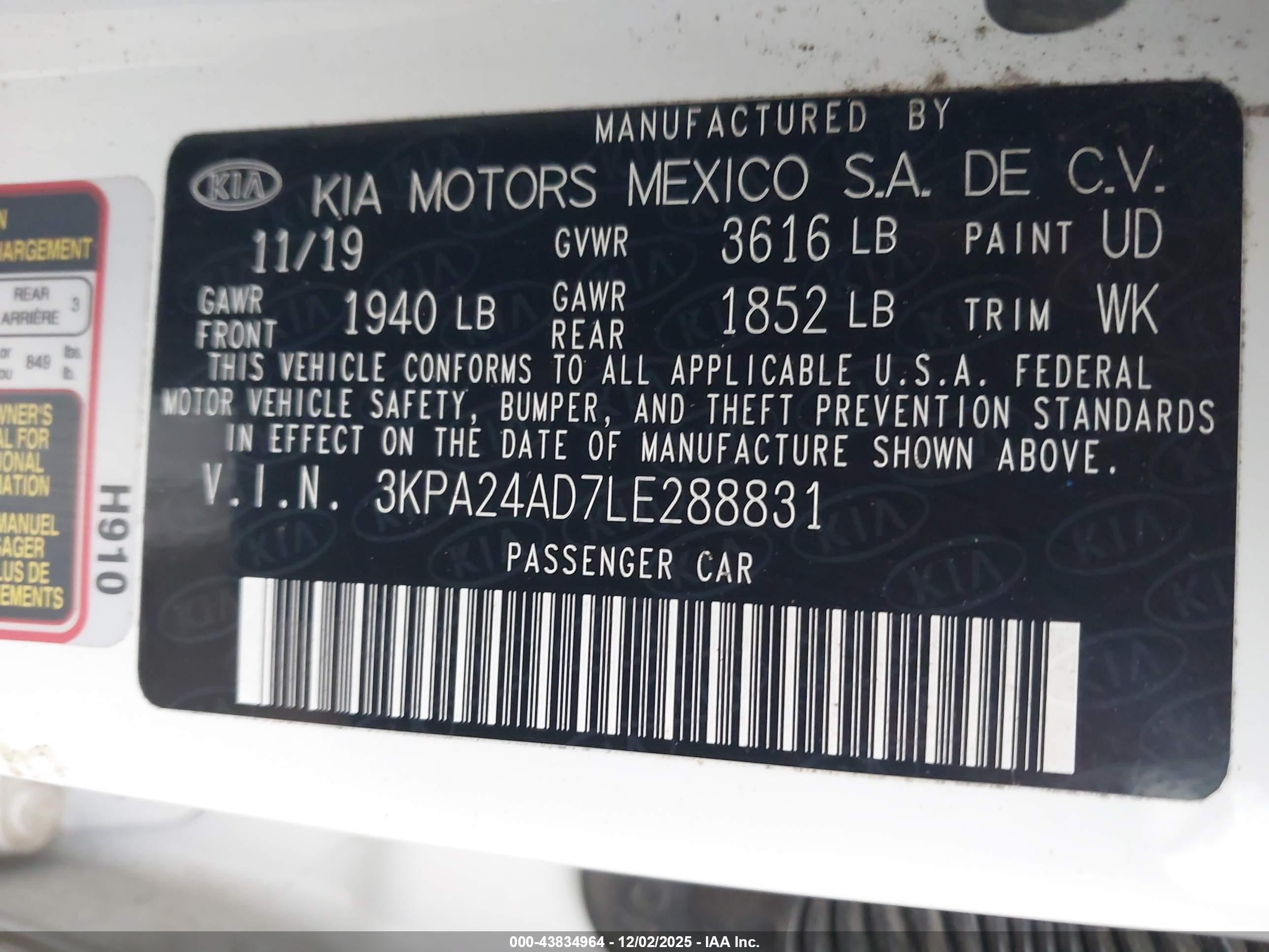 KIA RIO image 9