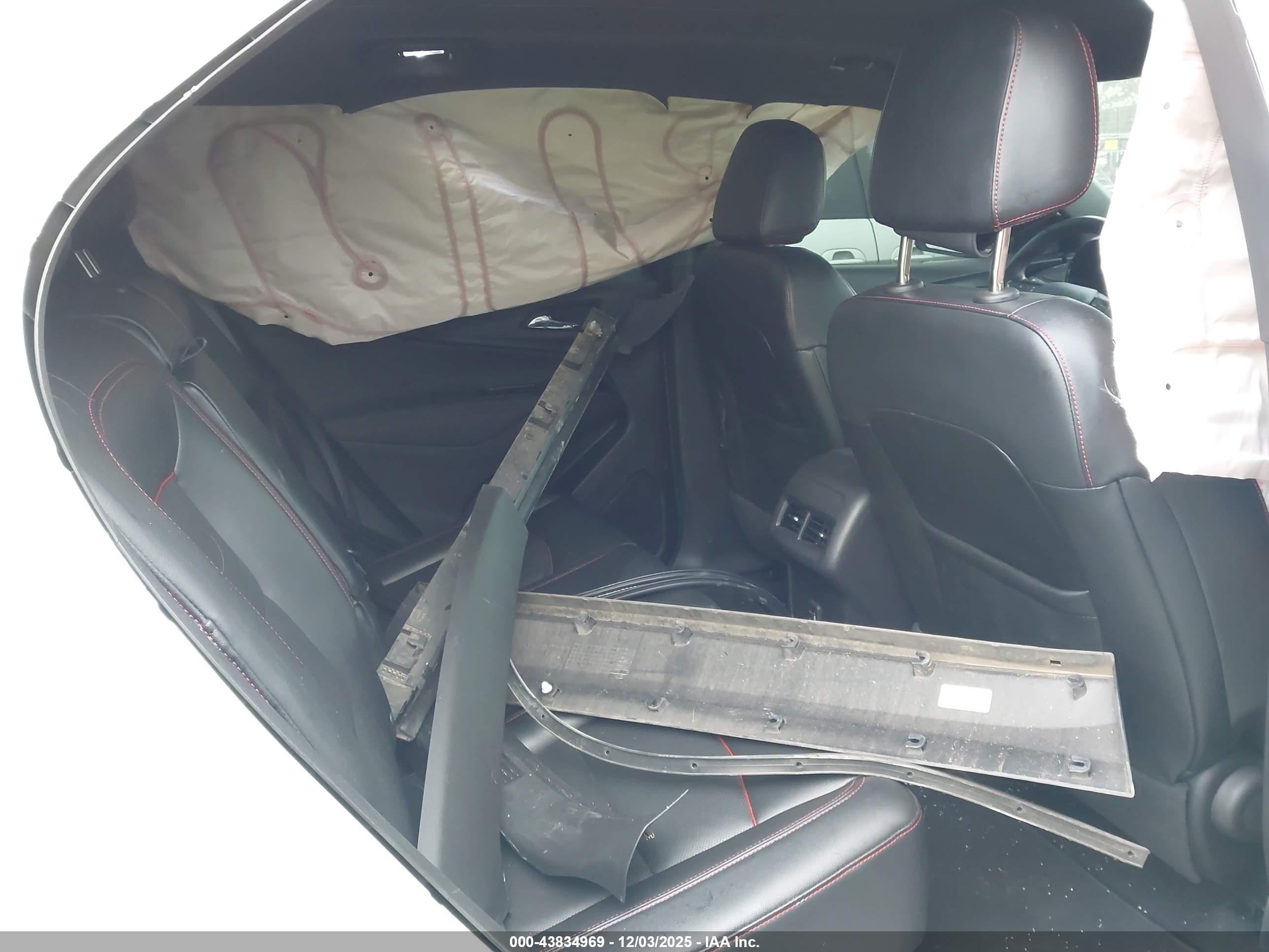 CHEVROLET EQUINOX image 8
