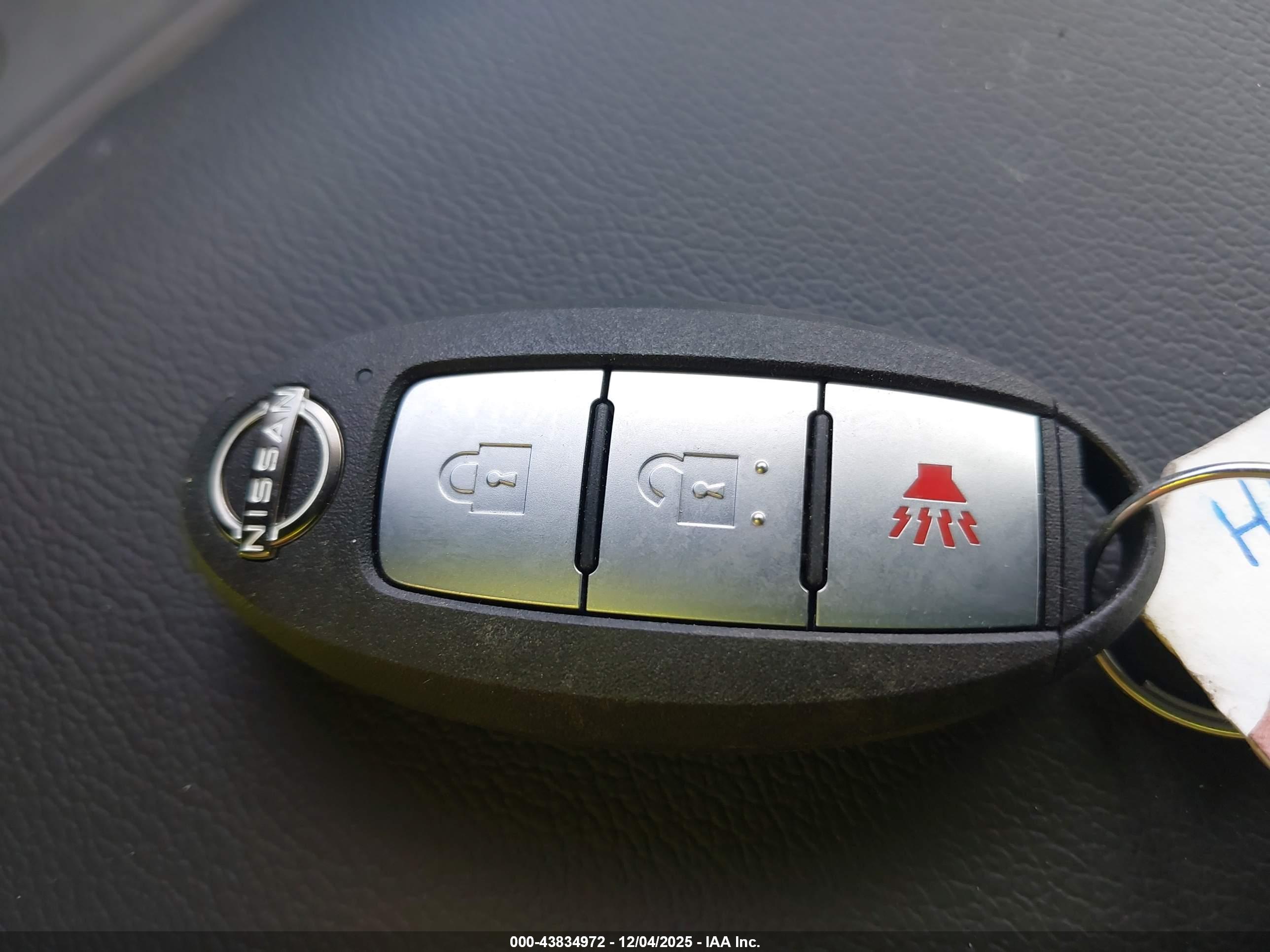 NISSAN FRONTIER image 11