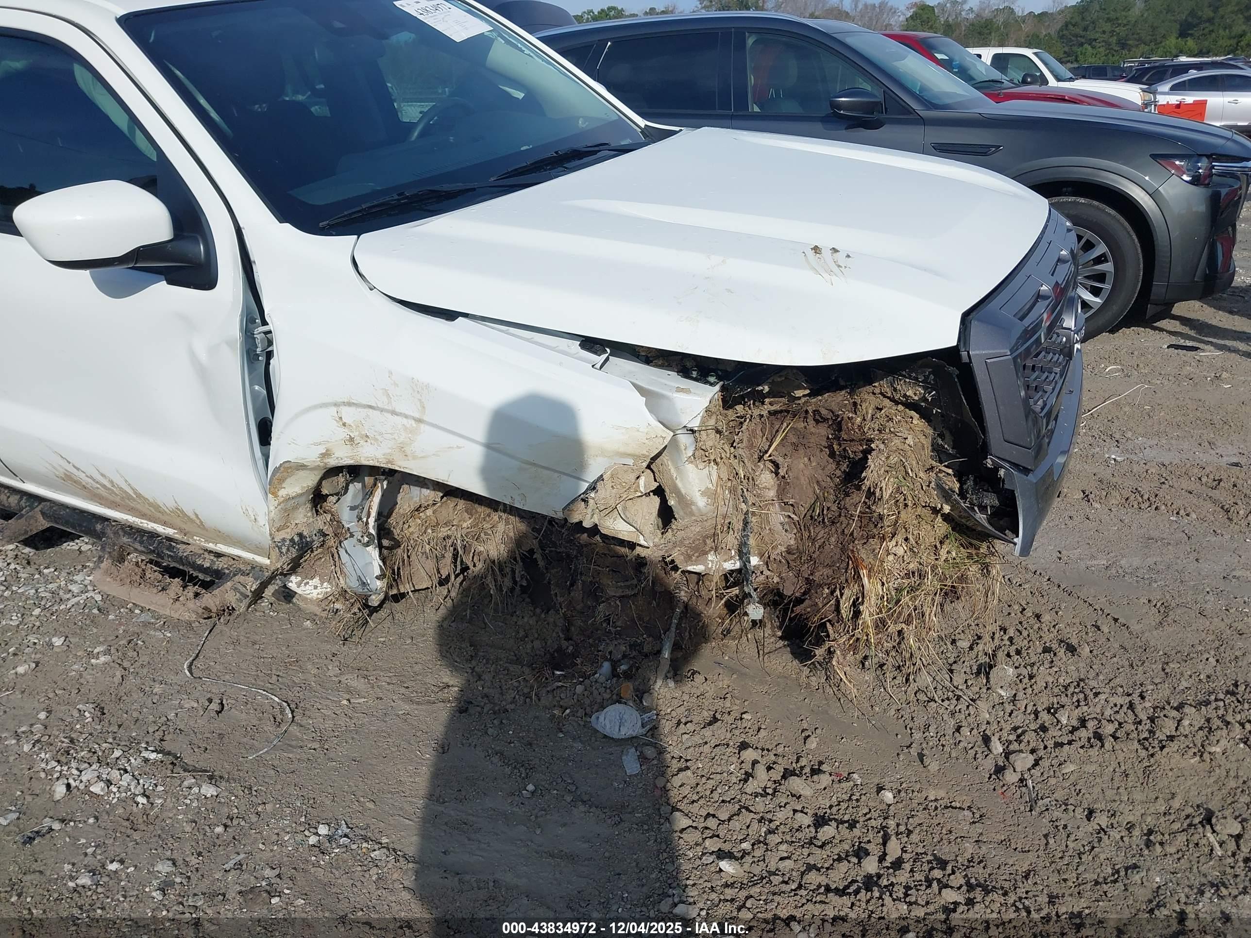 NISSAN FRONTIER image 6