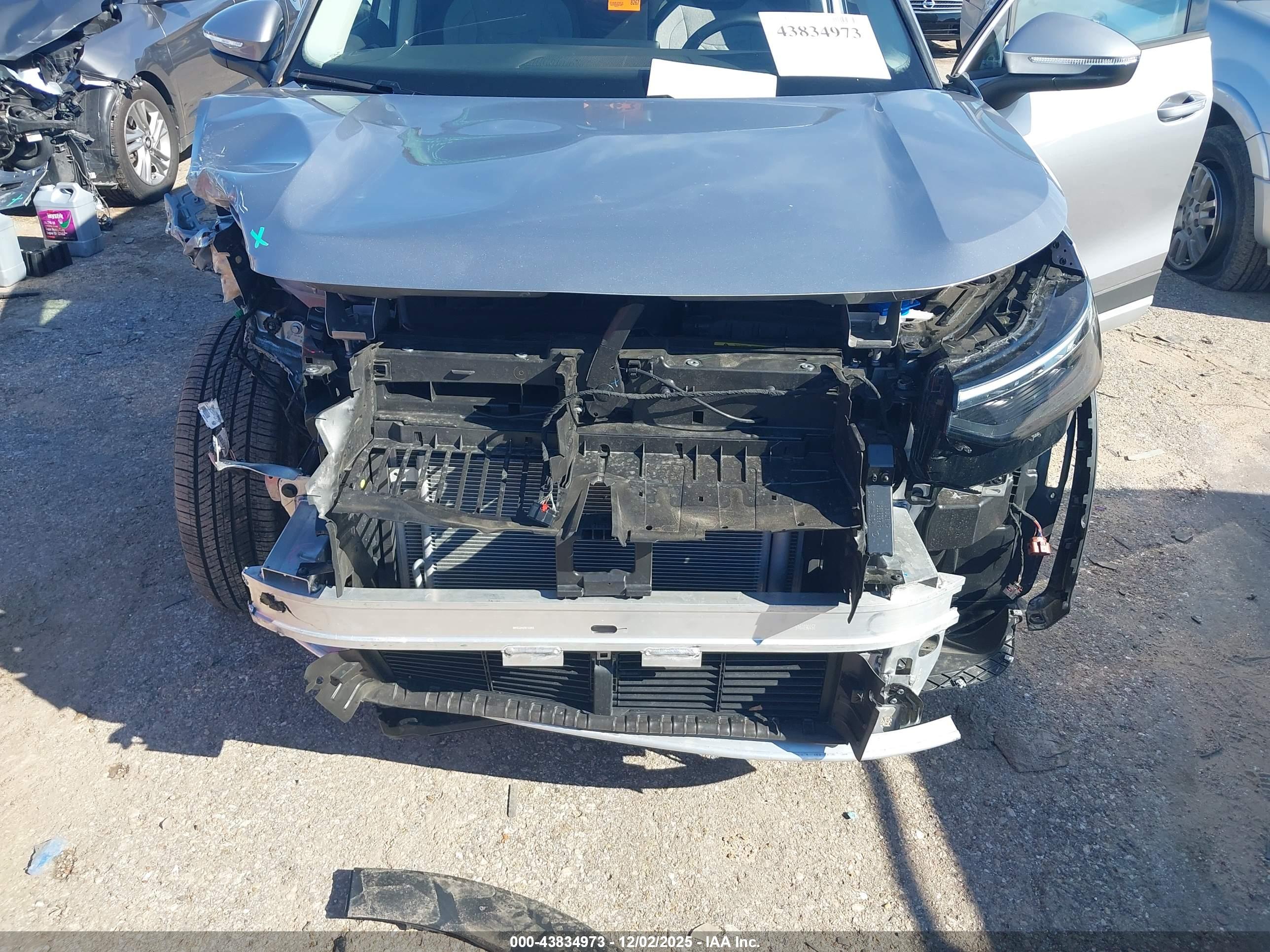 VOLKSWAGEN TIGUAN image 6