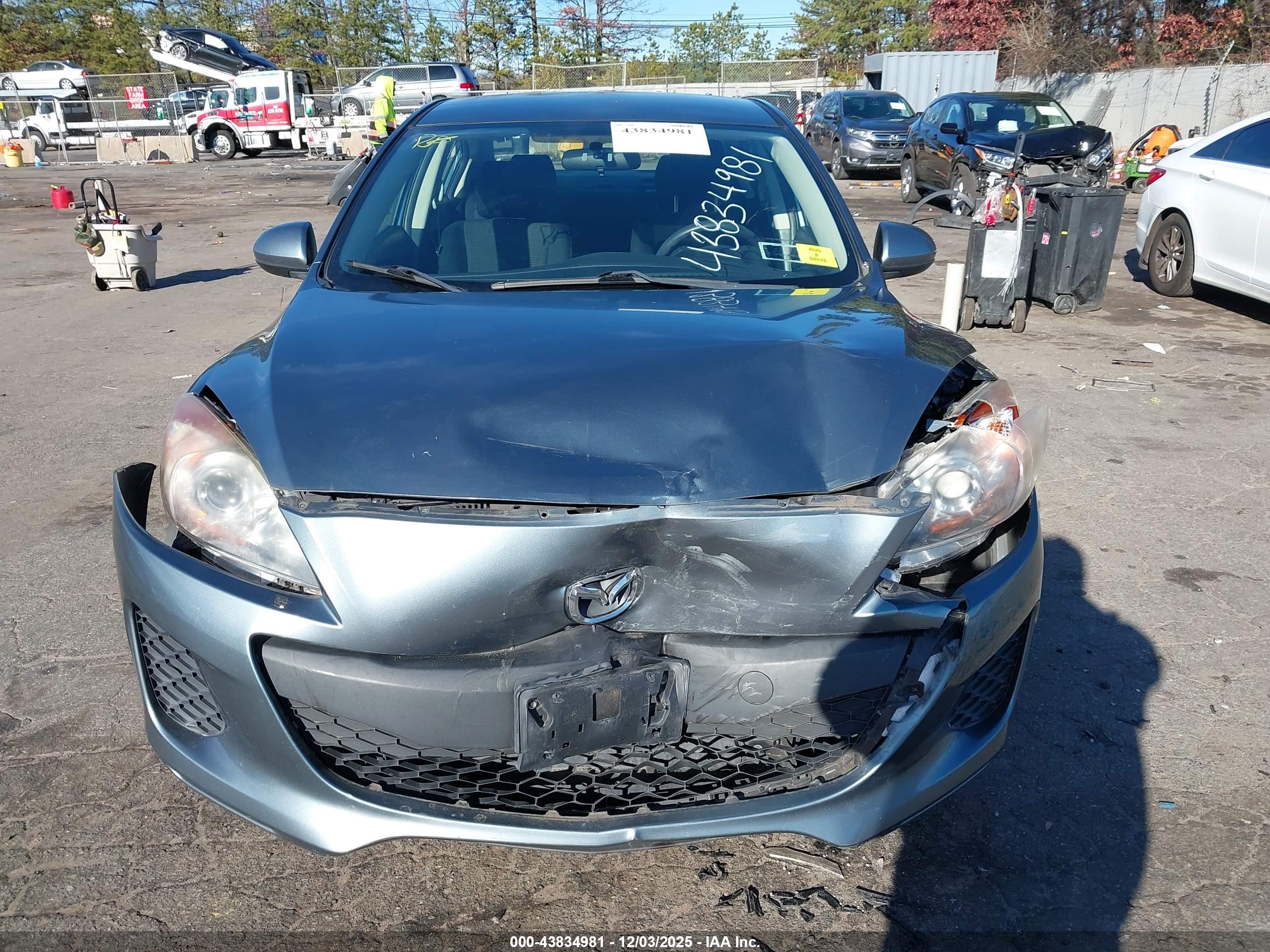MAZDA MAZDA3 image 6