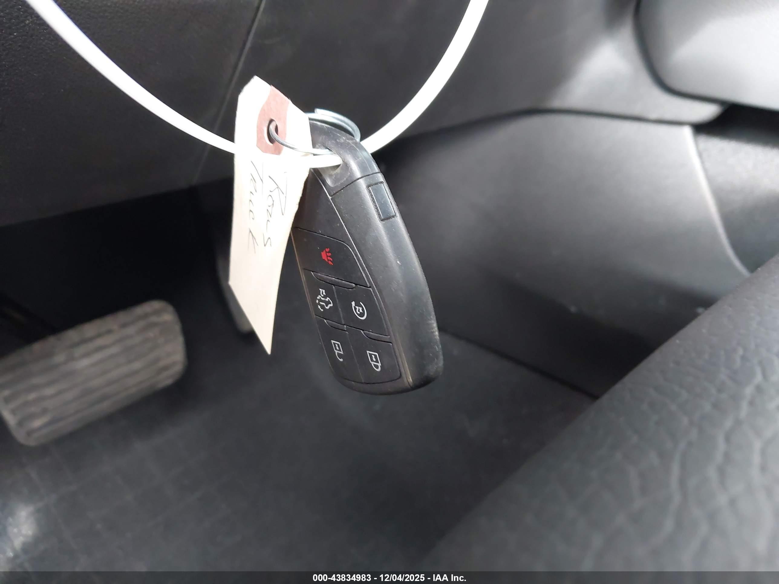 GMC SIERRA image 11