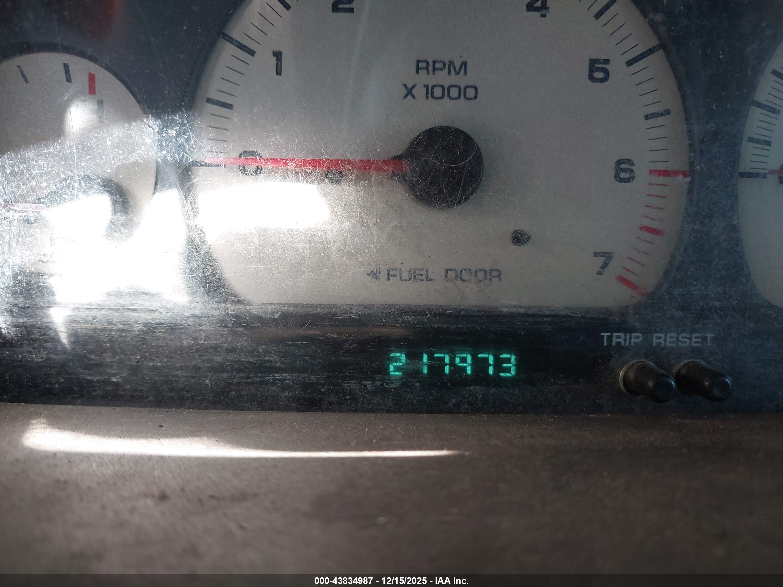 CHRYSLER TOWN image 7