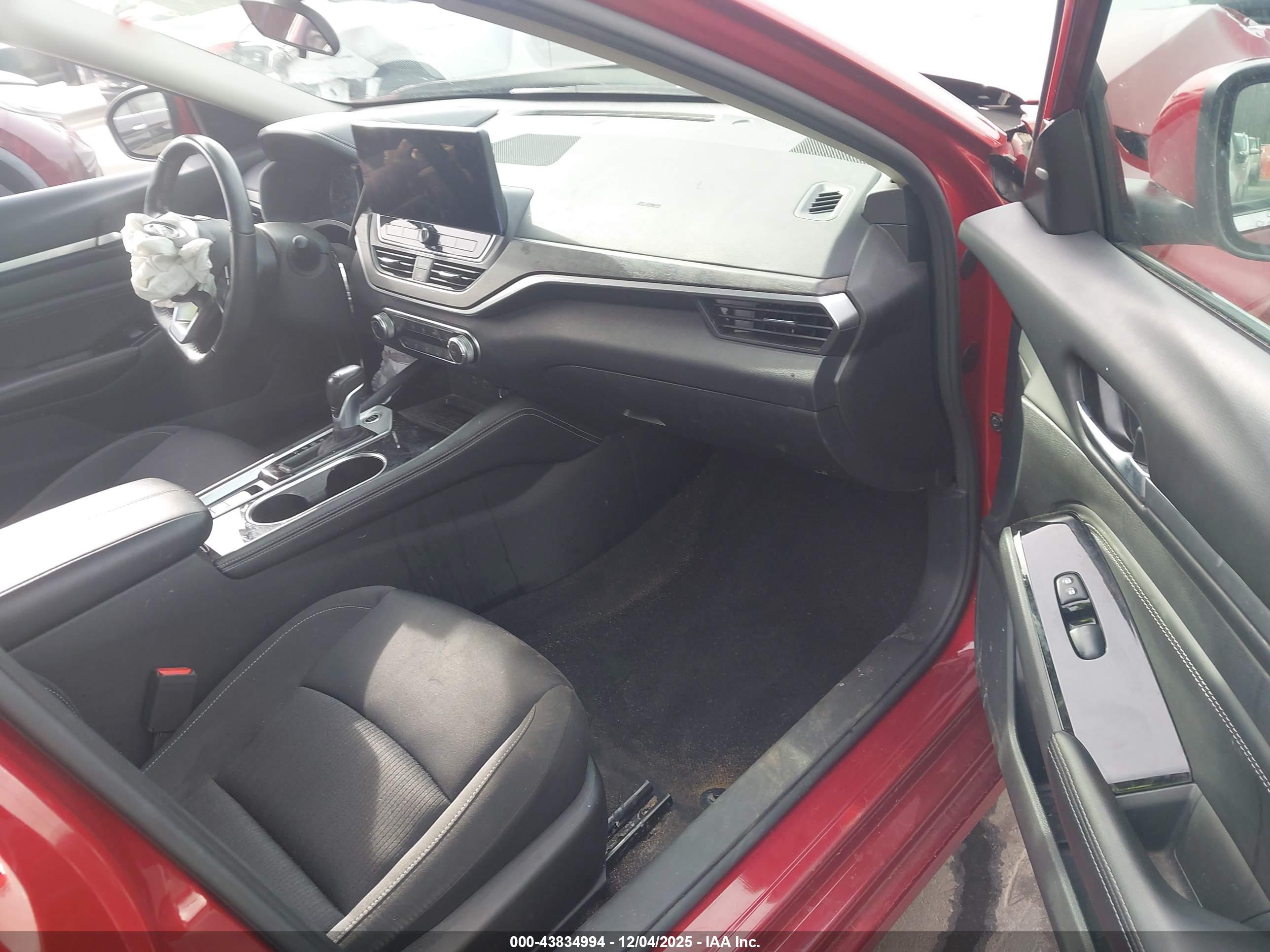 NISSAN ALTIMA image 5