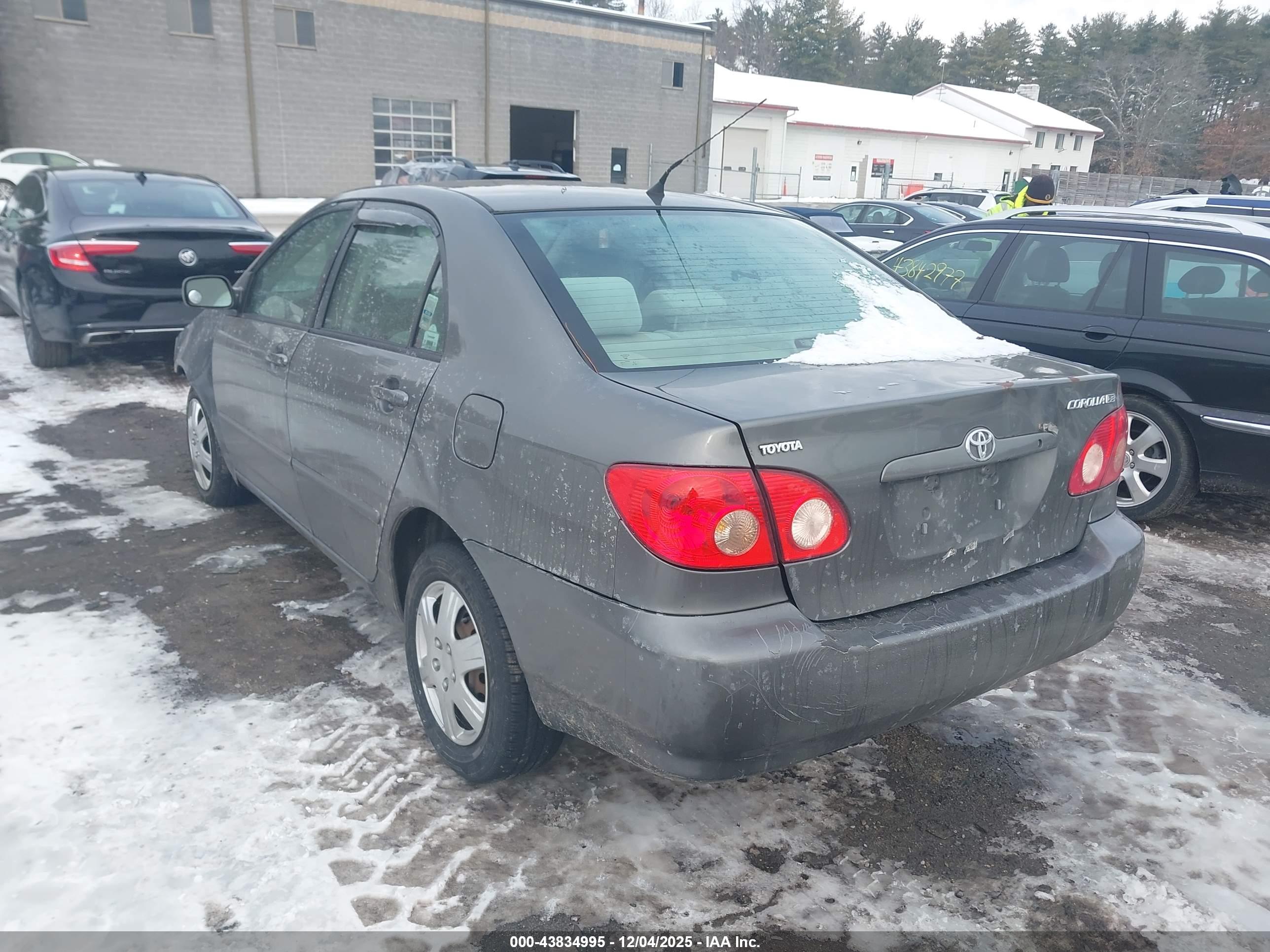TOYOTA COROLLA image 3
