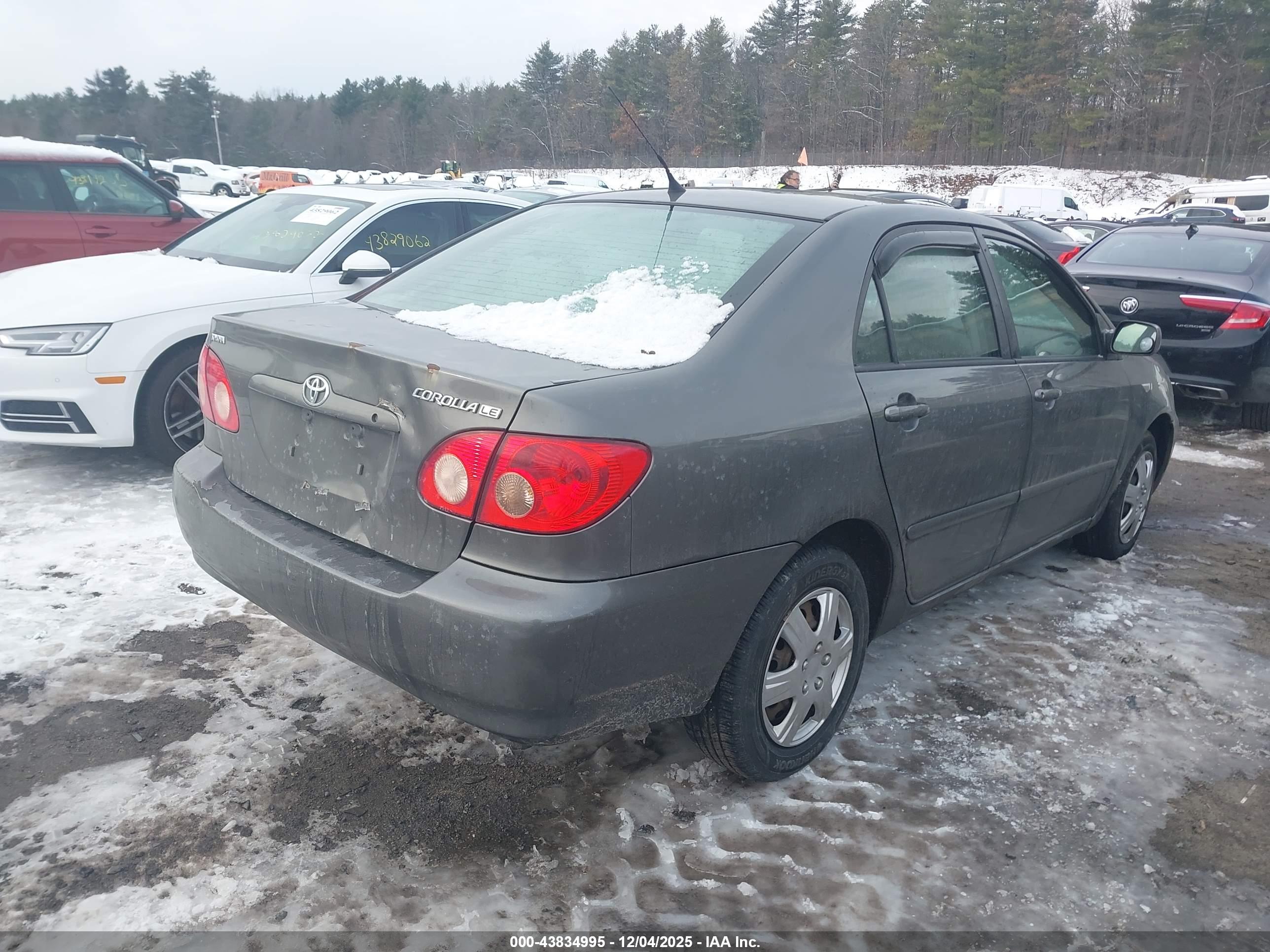 TOYOTA COROLLA image 4