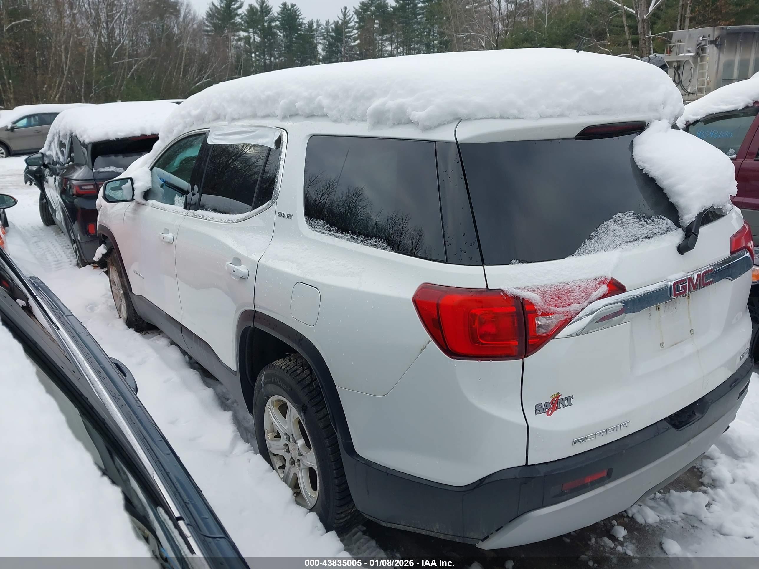 GMC ACADIA image 3