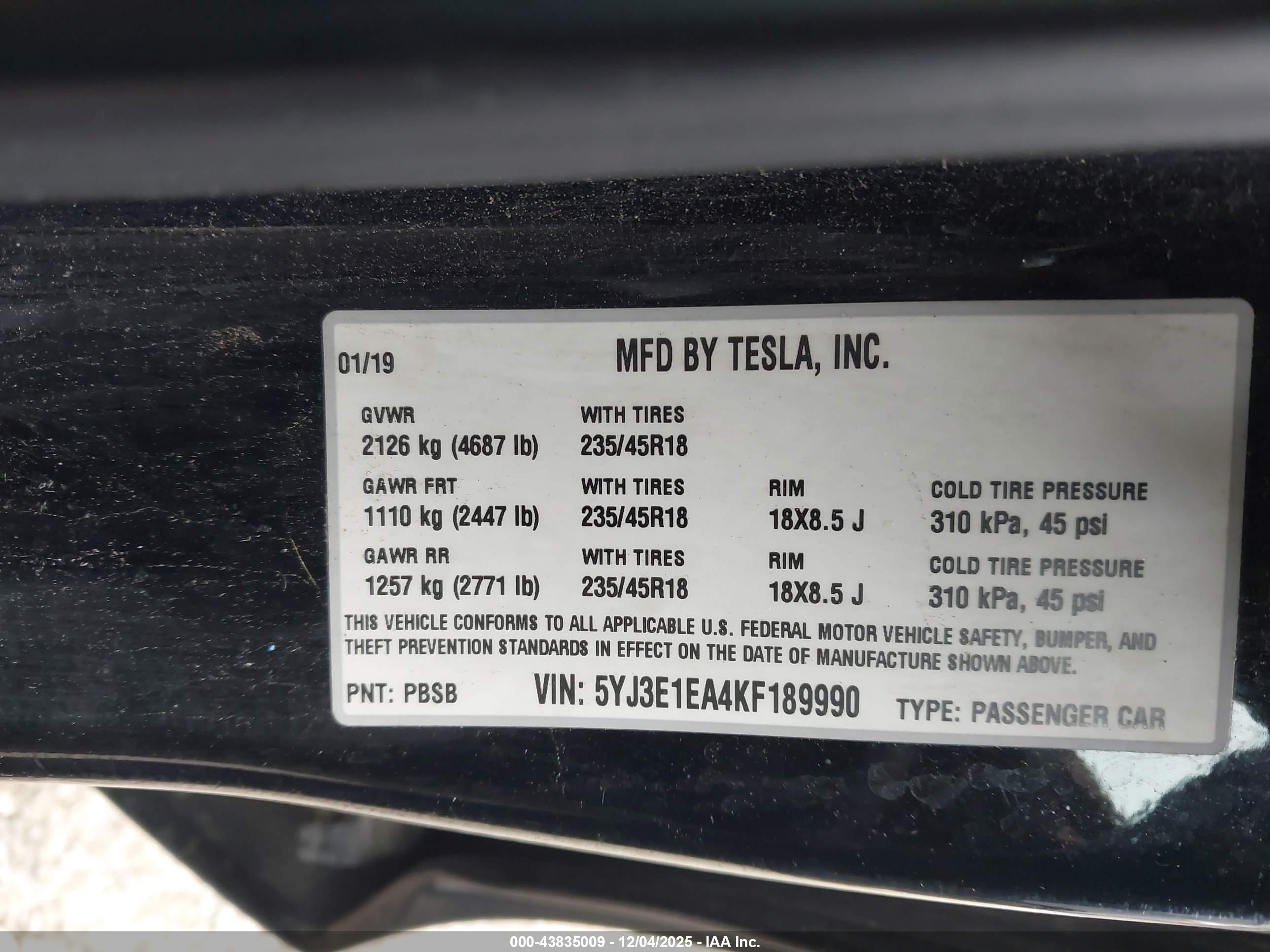 TESLA MODEL image 9