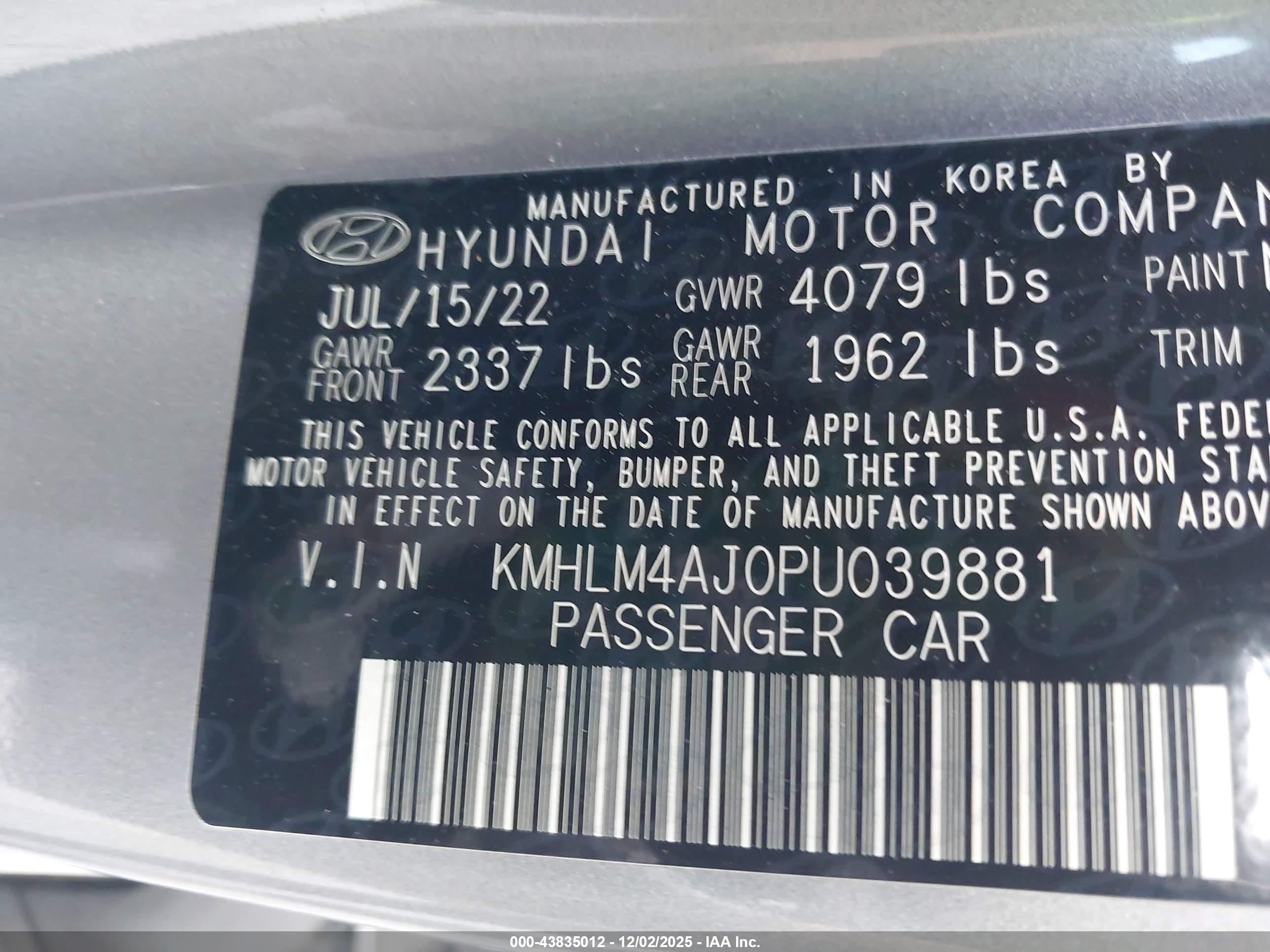 HYUNDAI ELANTRA image 9