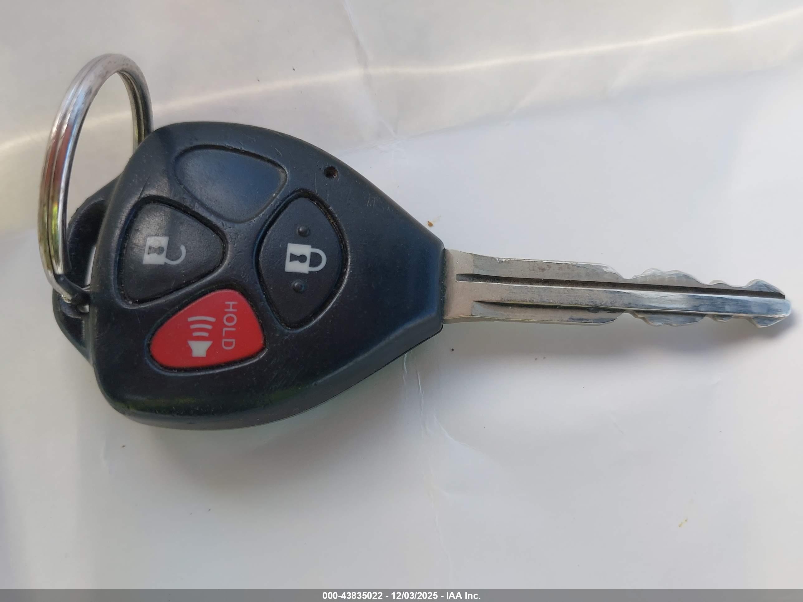 TOYOTA RAV4 image 11