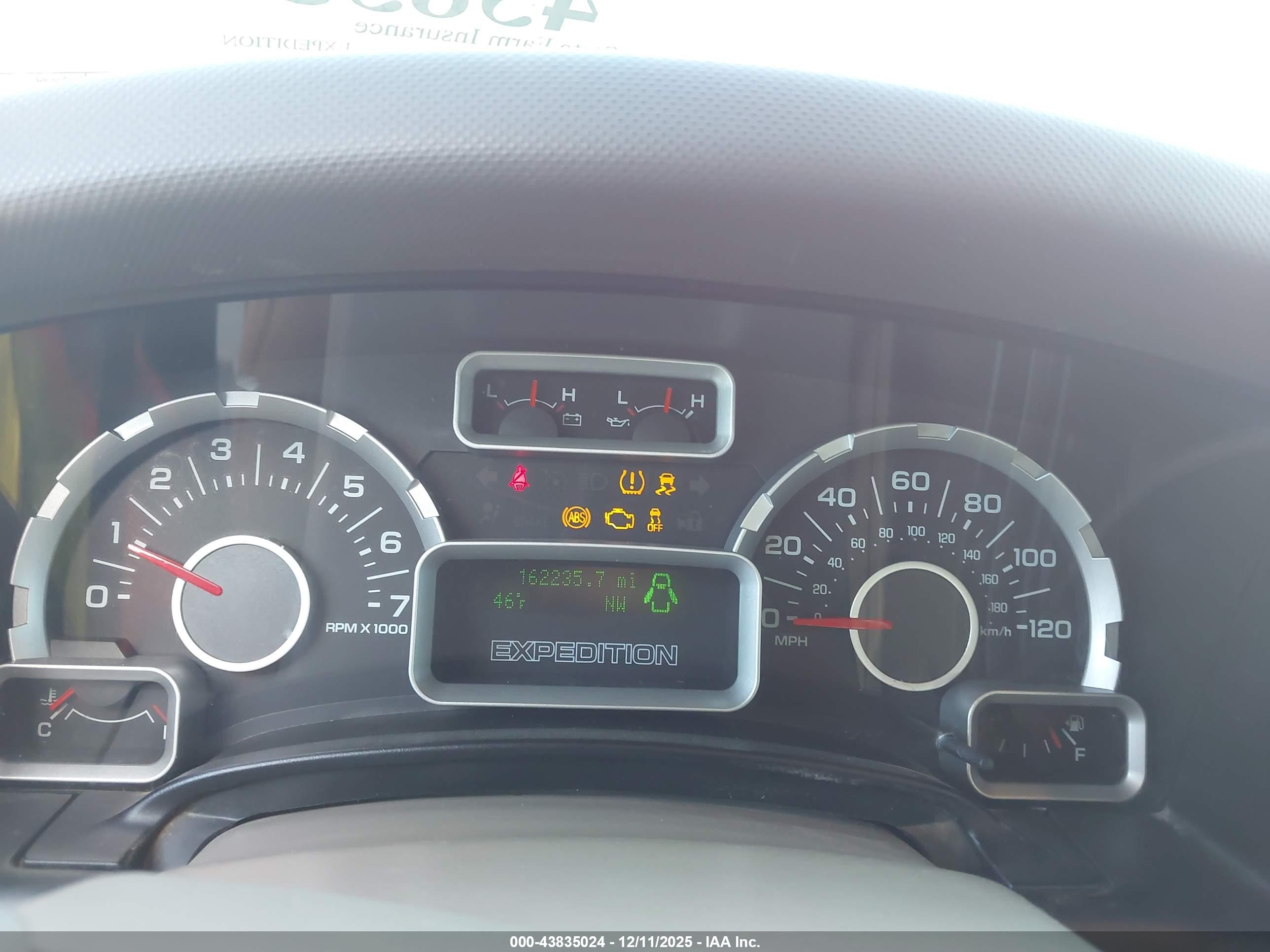 FORD EXPEDITION image 7
