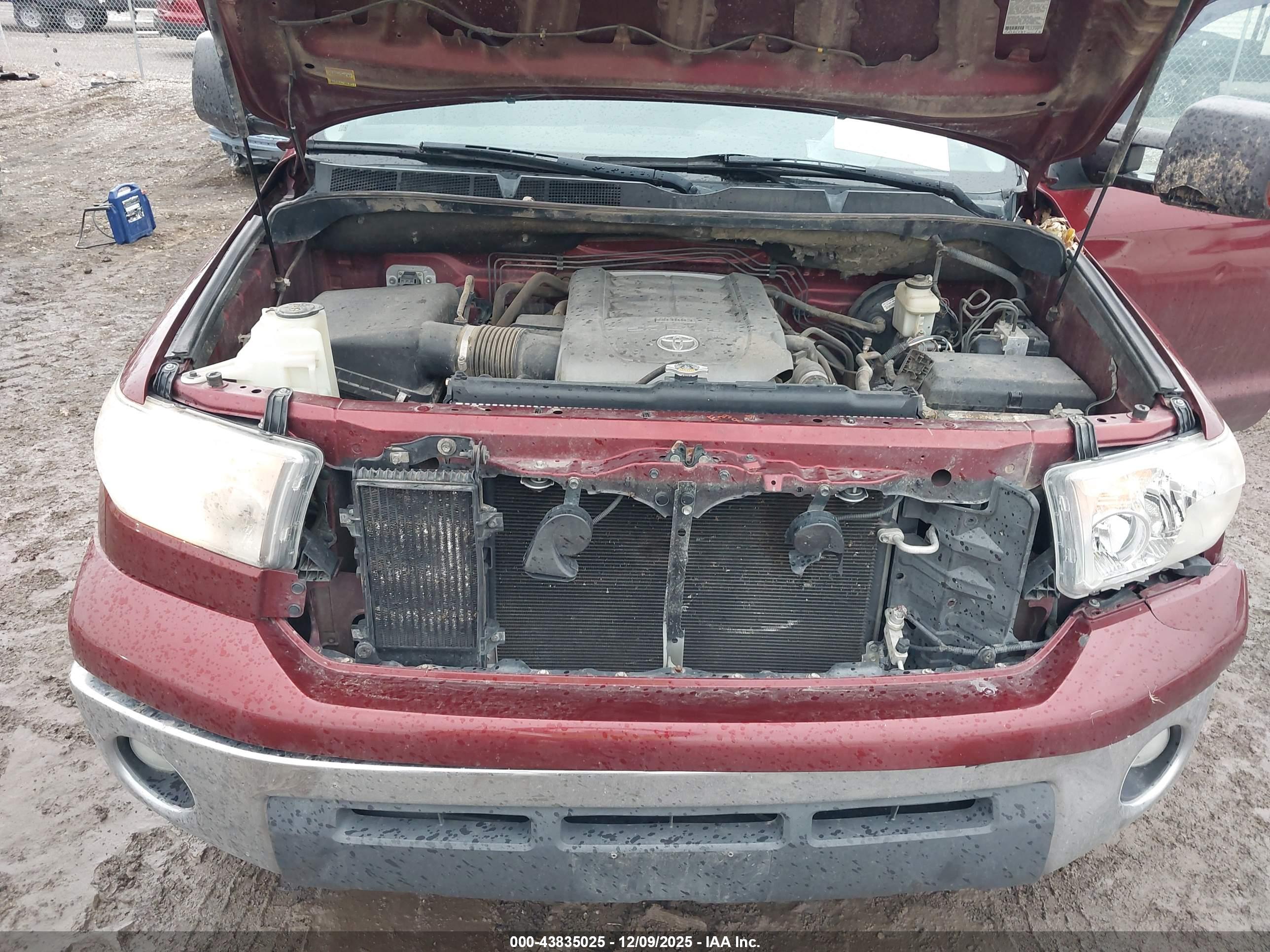 TOYOTA TUNDRA image 10