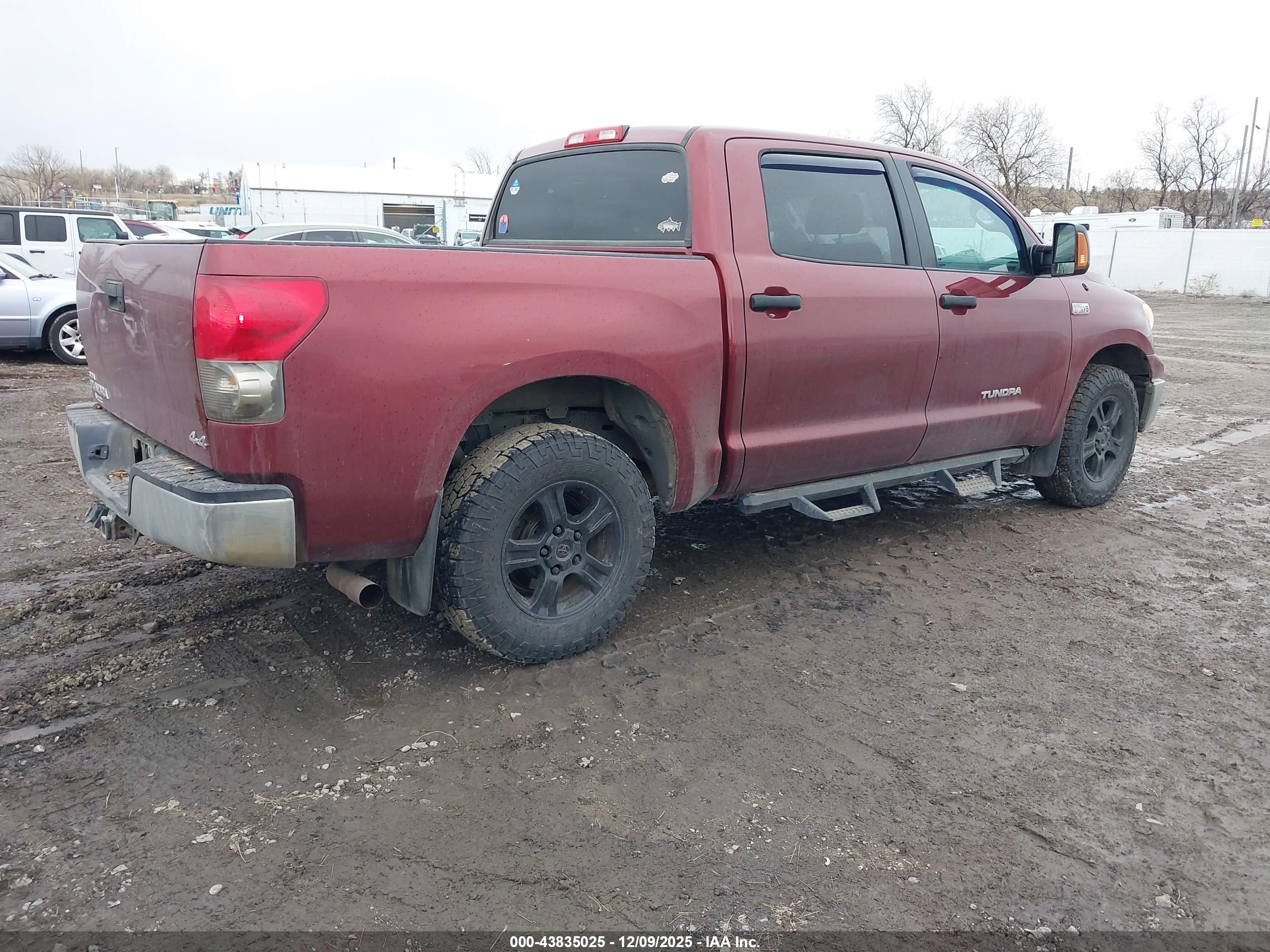 TOYOTA TUNDRA image 4