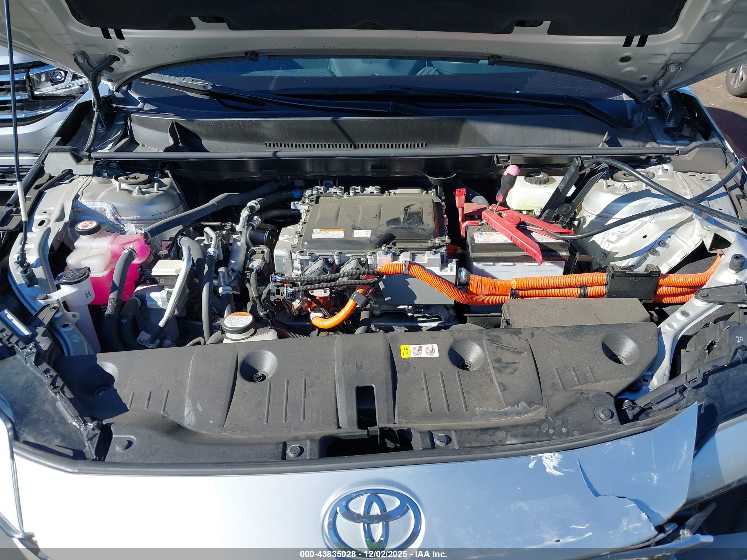TOYOTA BZ4X image 10