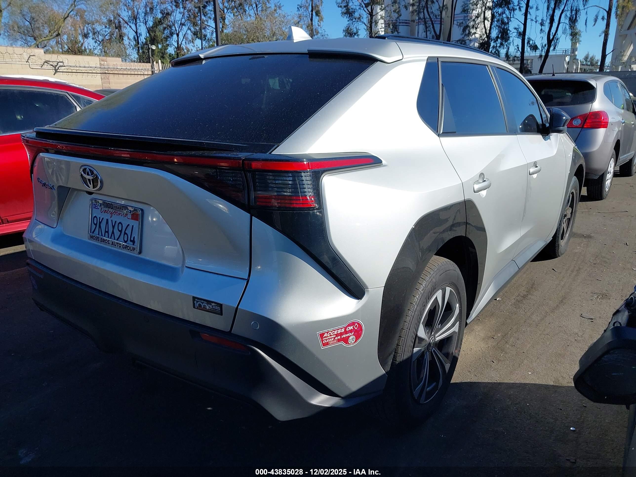 TOYOTA BZ4X image 4