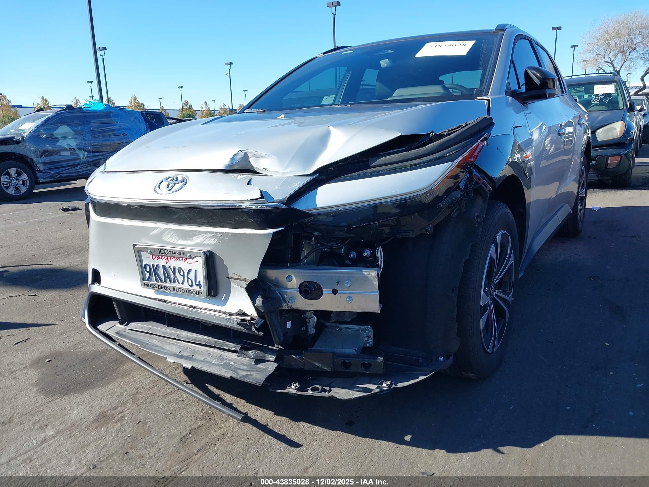 TOYOTA BZ4X image 6