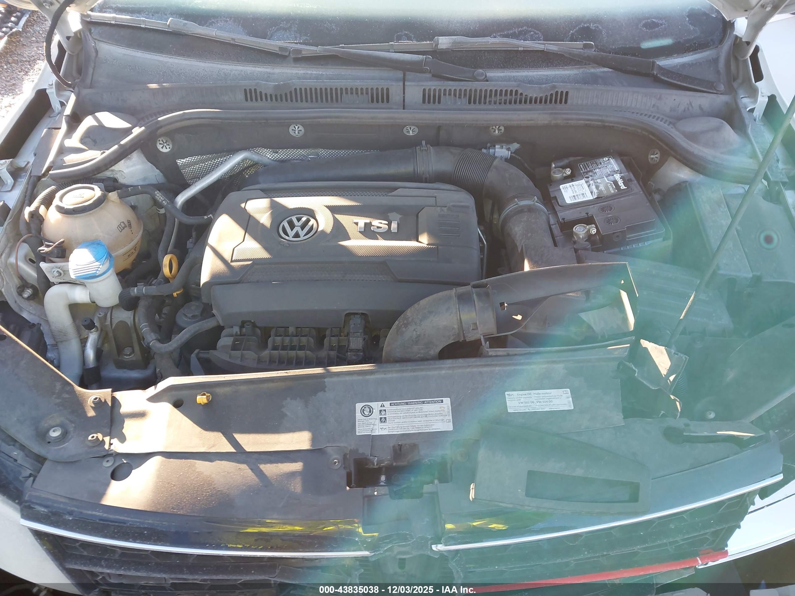 VOLKSWAGEN JETTA image 10