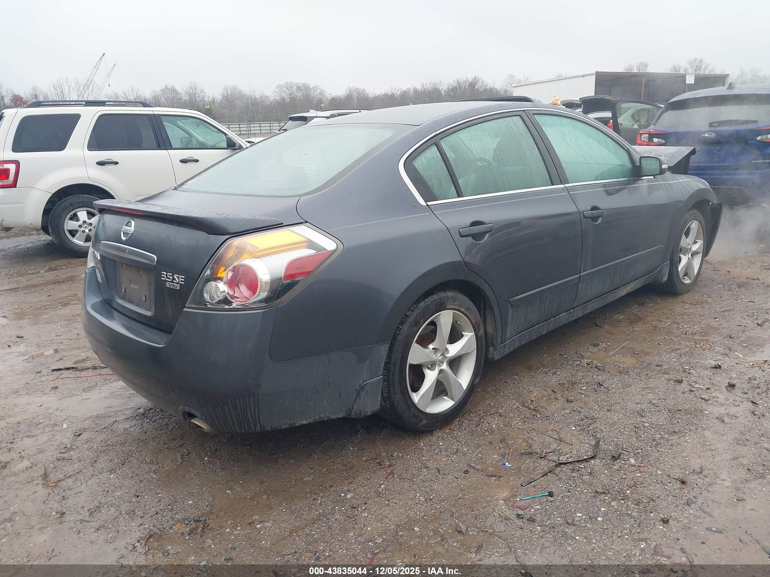NISSAN ALTIMA image 4