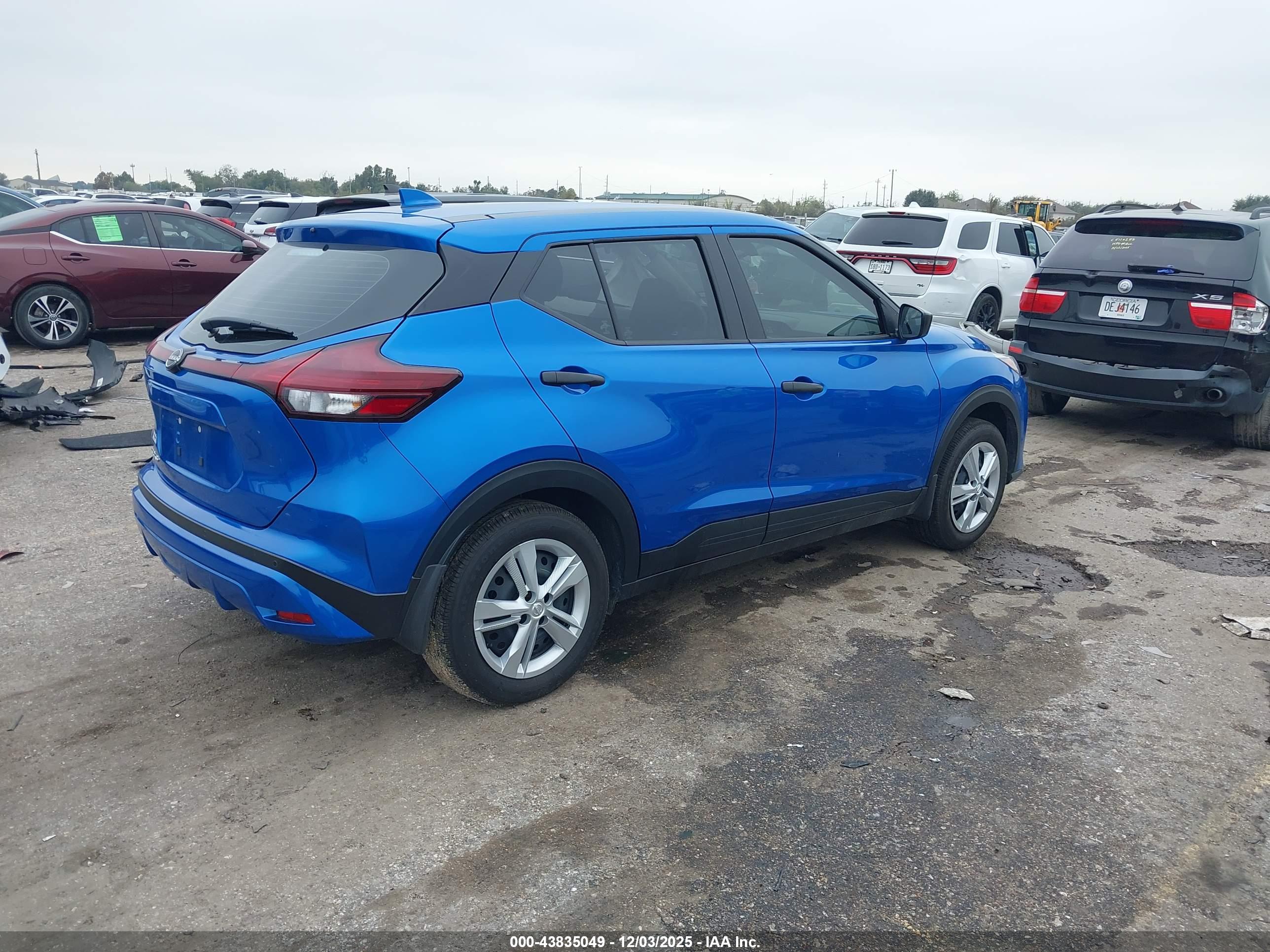 NISSAN KICKS image 4