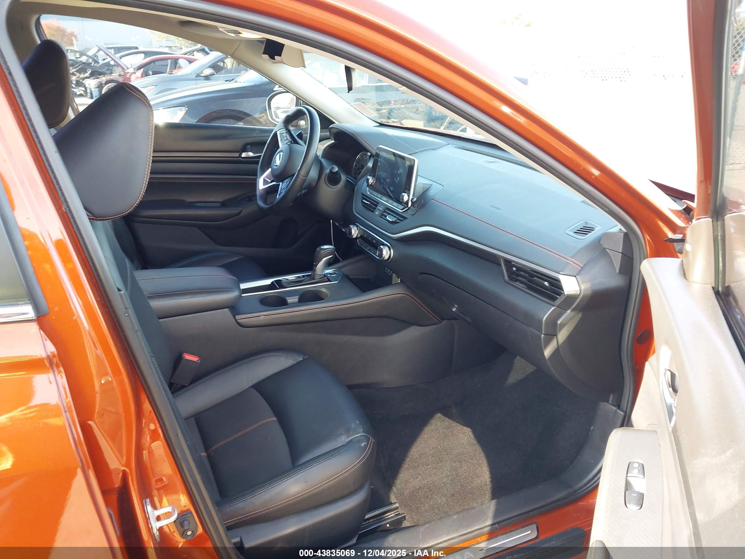 NISSAN ALTIMA image 5