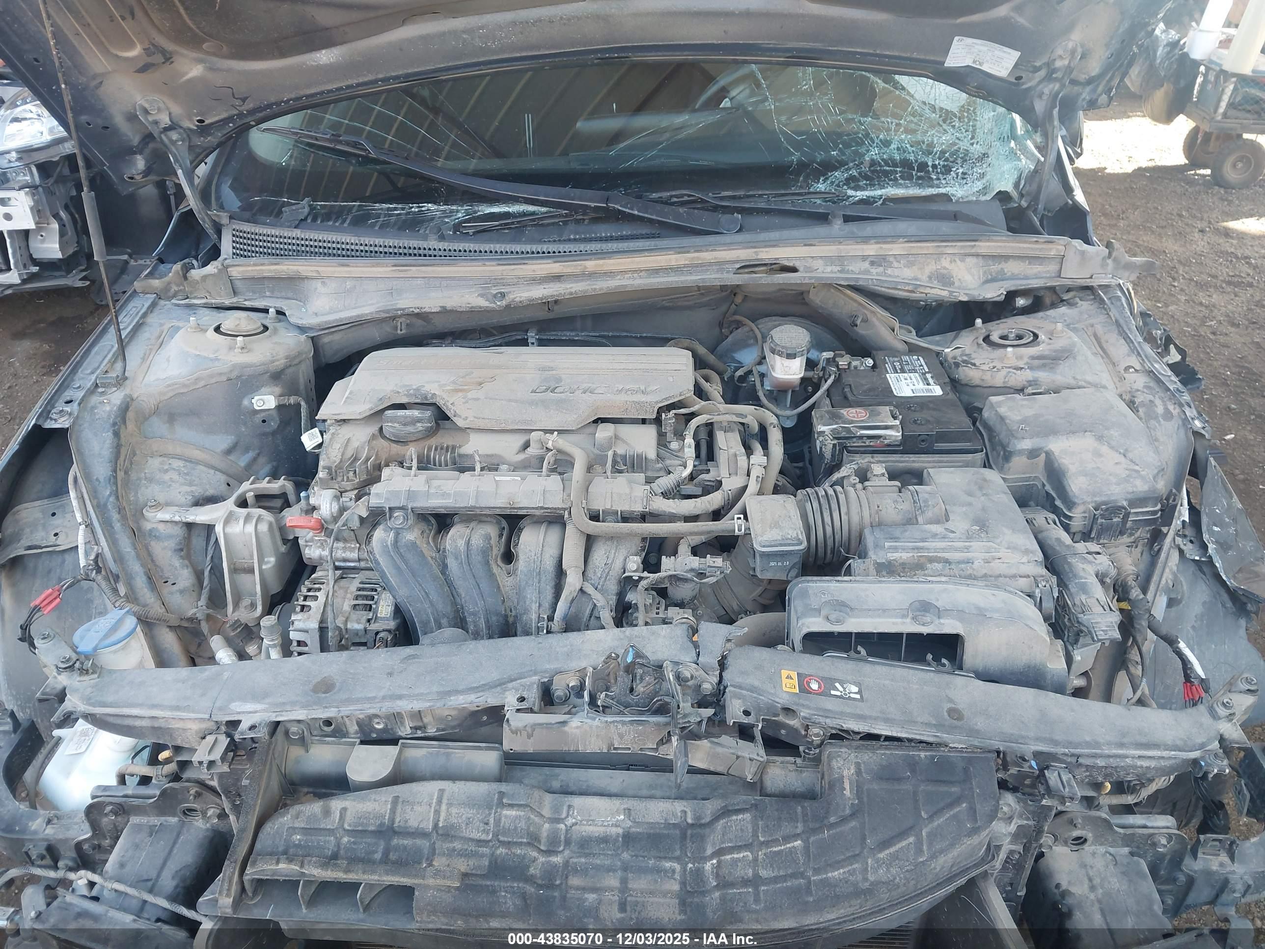 HYUNDAI ELANTRA image 10