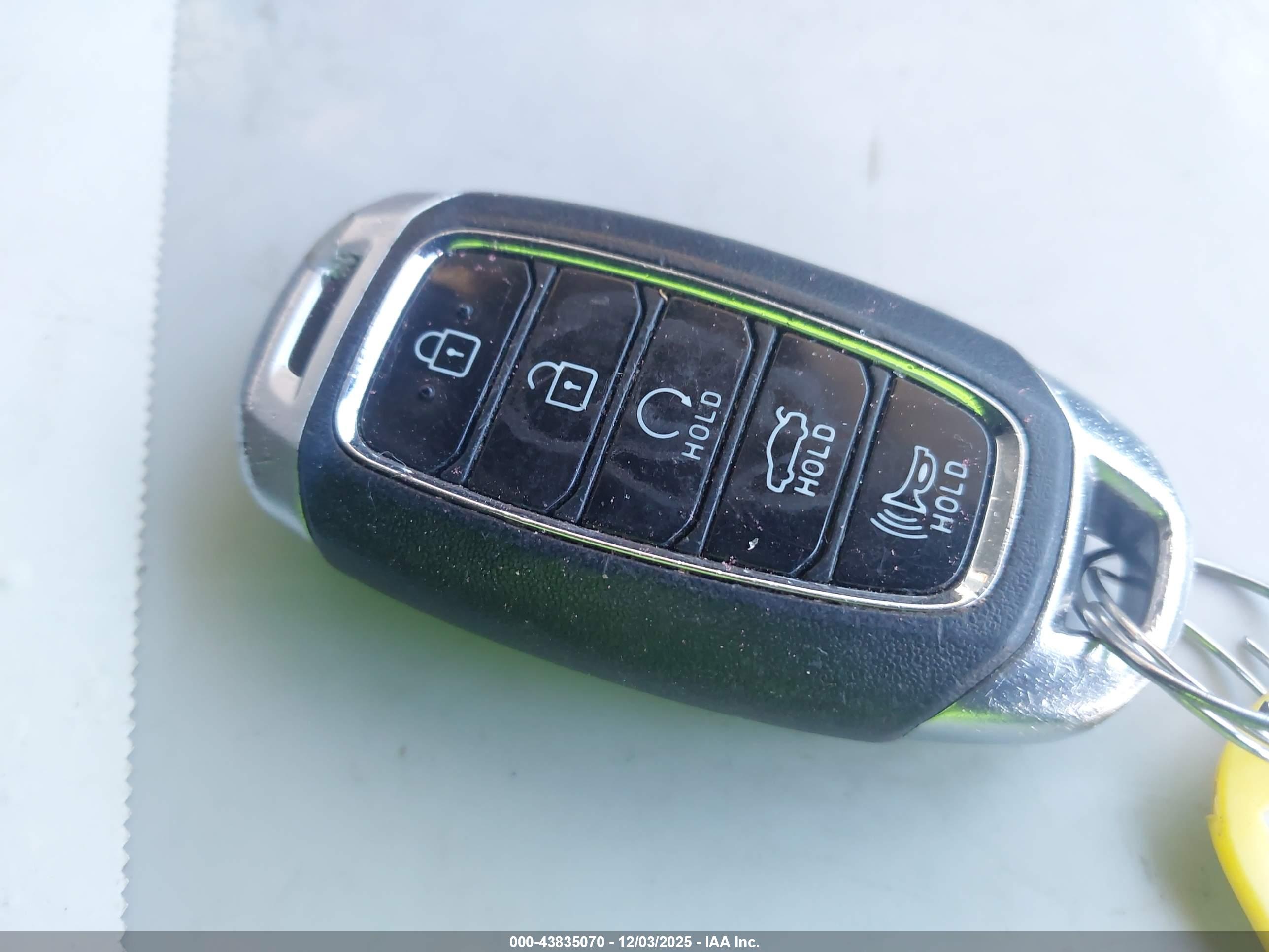 HYUNDAI ELANTRA image 11