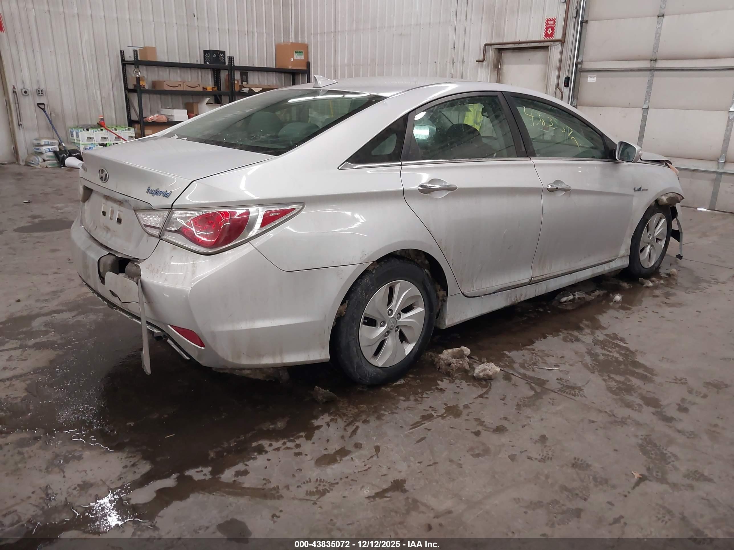 HYUNDAI SONATA image 4