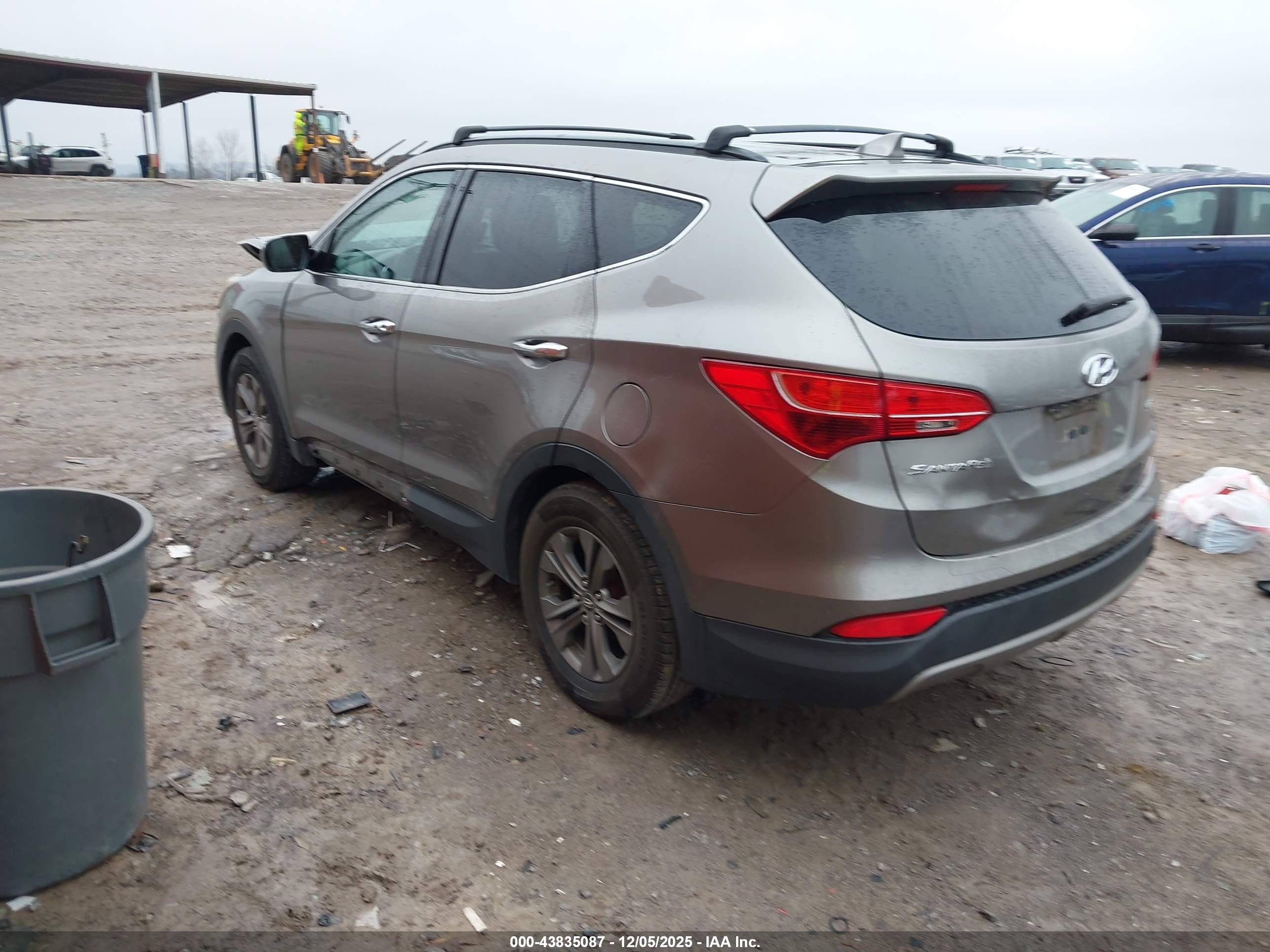 HYUNDAI SANTA image 3