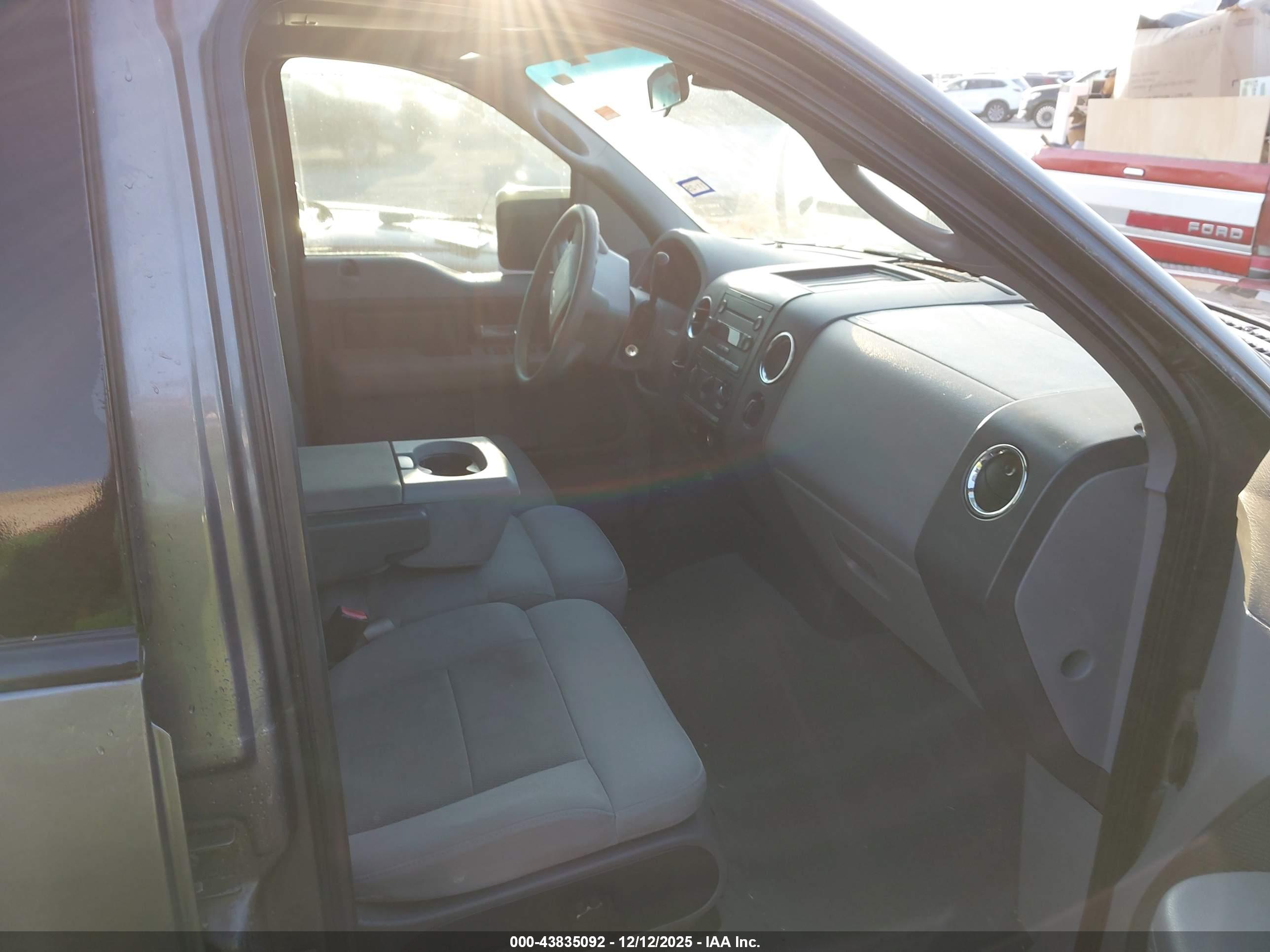 FORD F-150 image 5