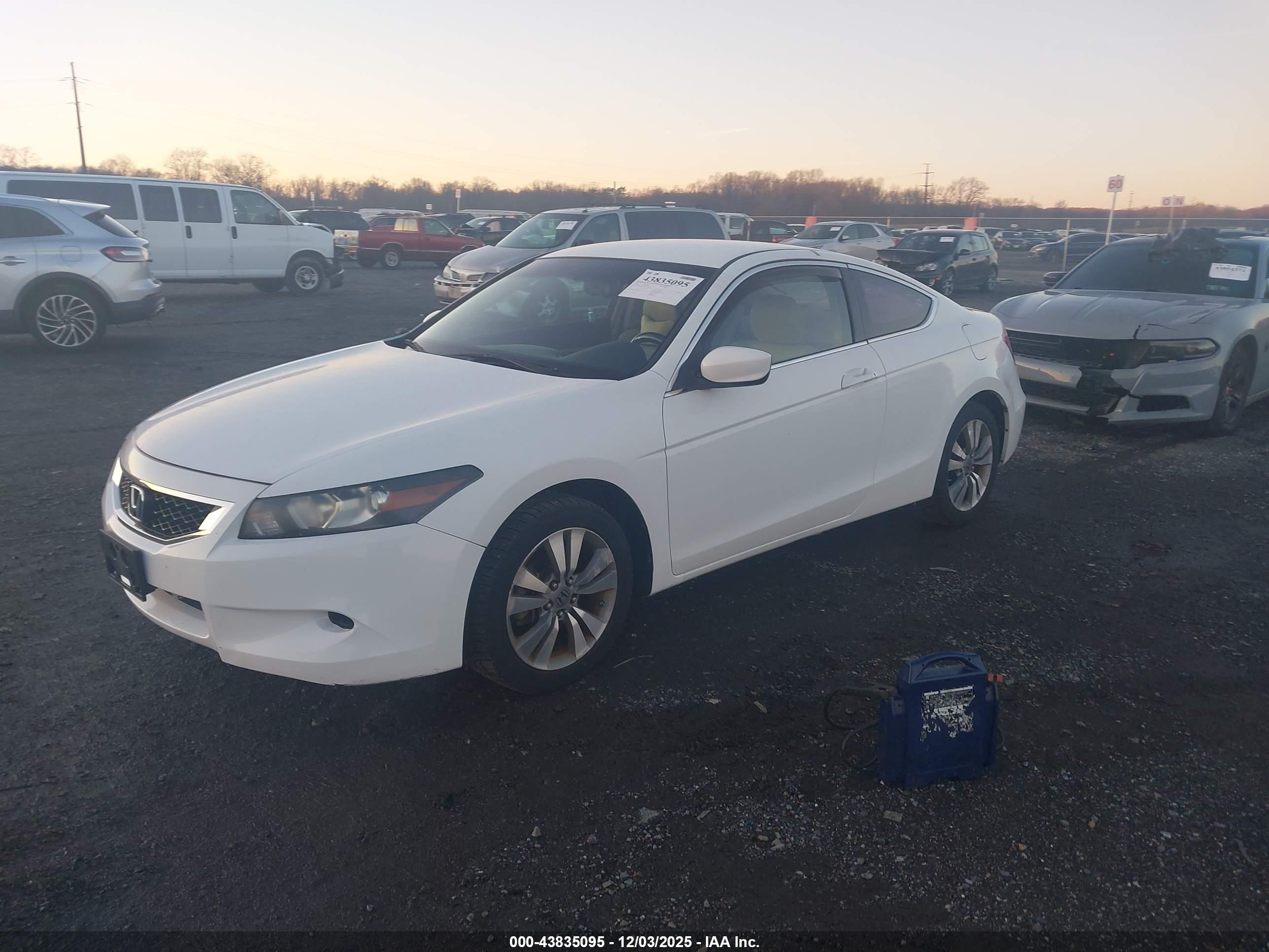 HONDA ACCORD image 2