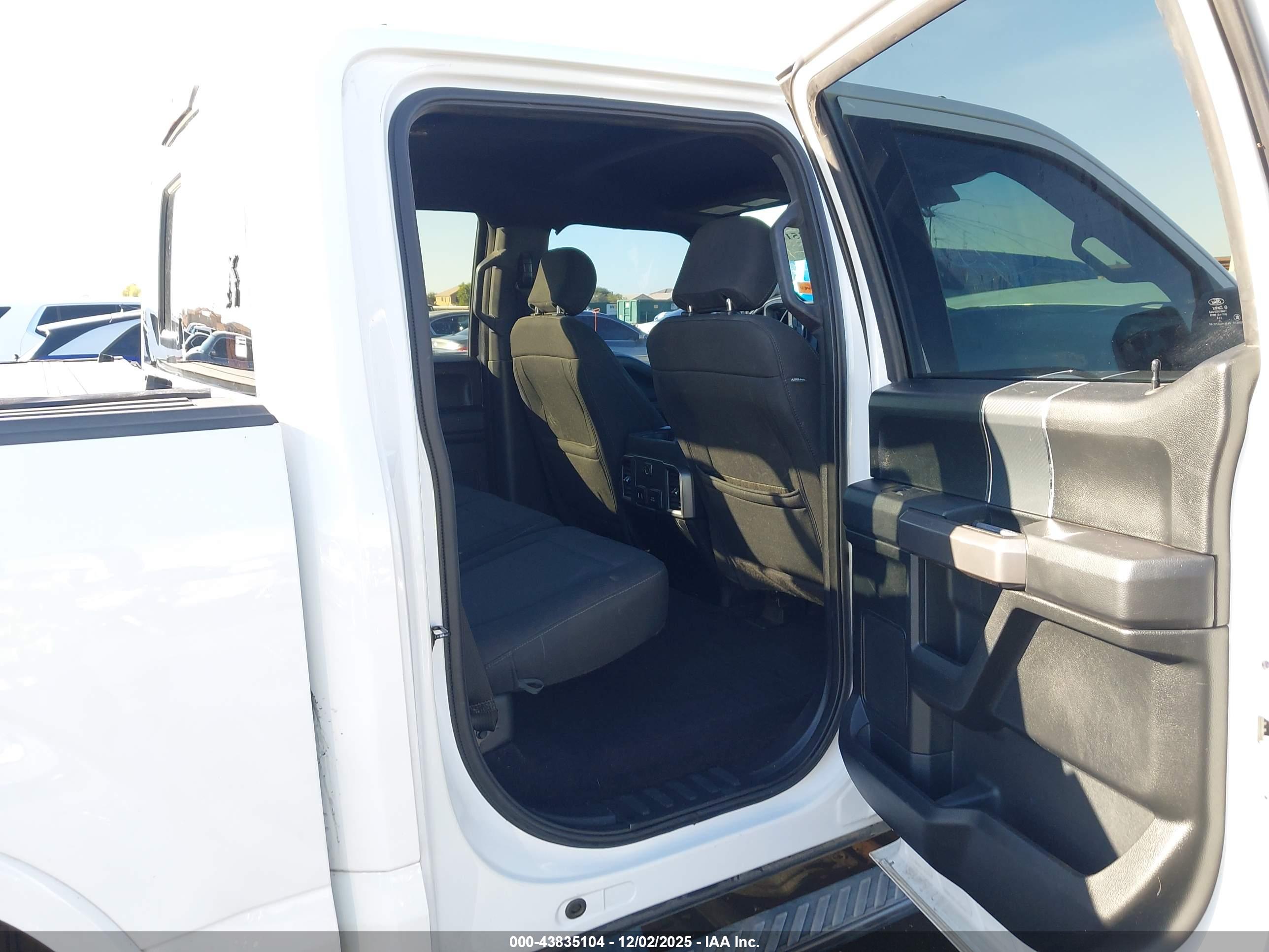 FORD F-150 image 8