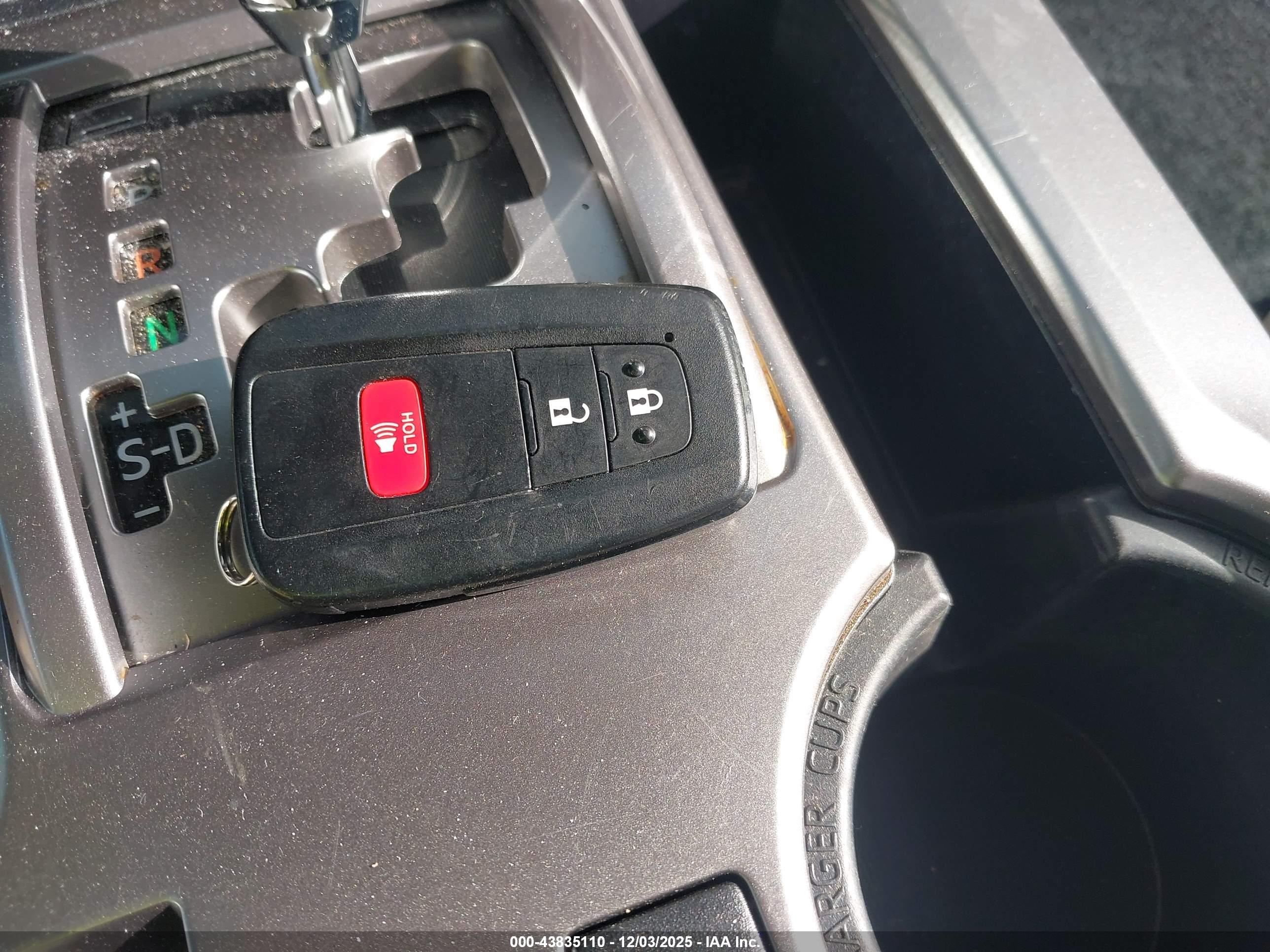 TOYOTA 4RUNNER image 11