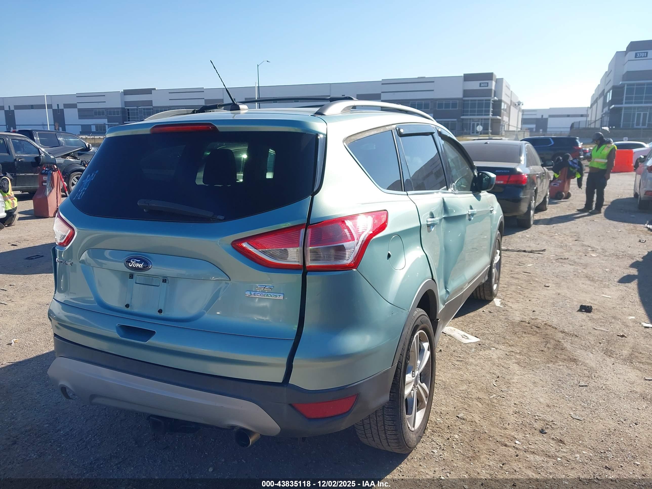 FORD ESCAPE image 4